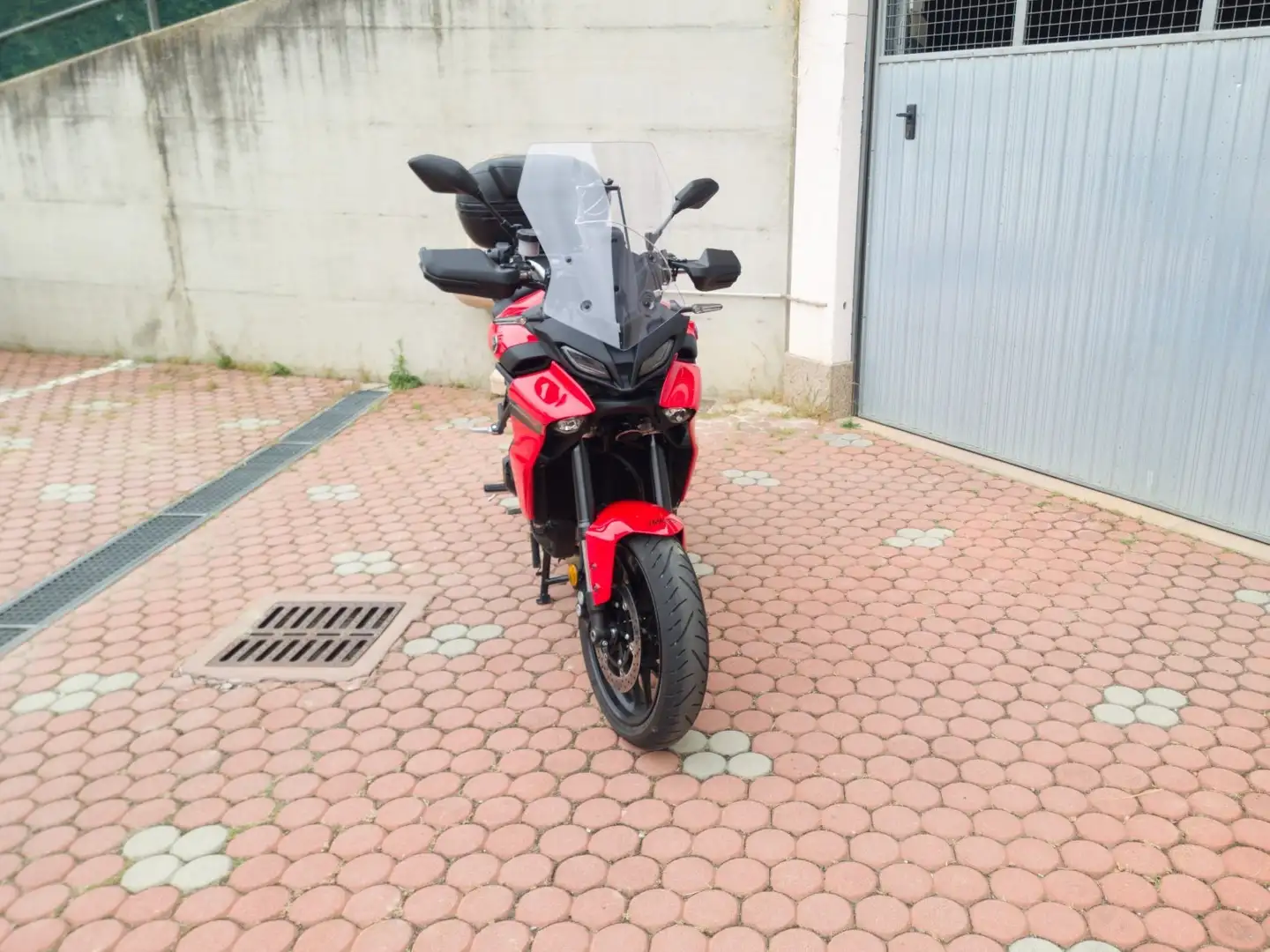 Yamaha Tracer 9 Rosso - 2