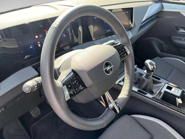 Opel Astra 1.2 L L Edition