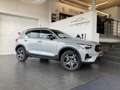Volvo XC40 PLUS DARK B3 HYBRID BENZINE AUTOMAAT NIEUW Grigio - thumbnail 1
