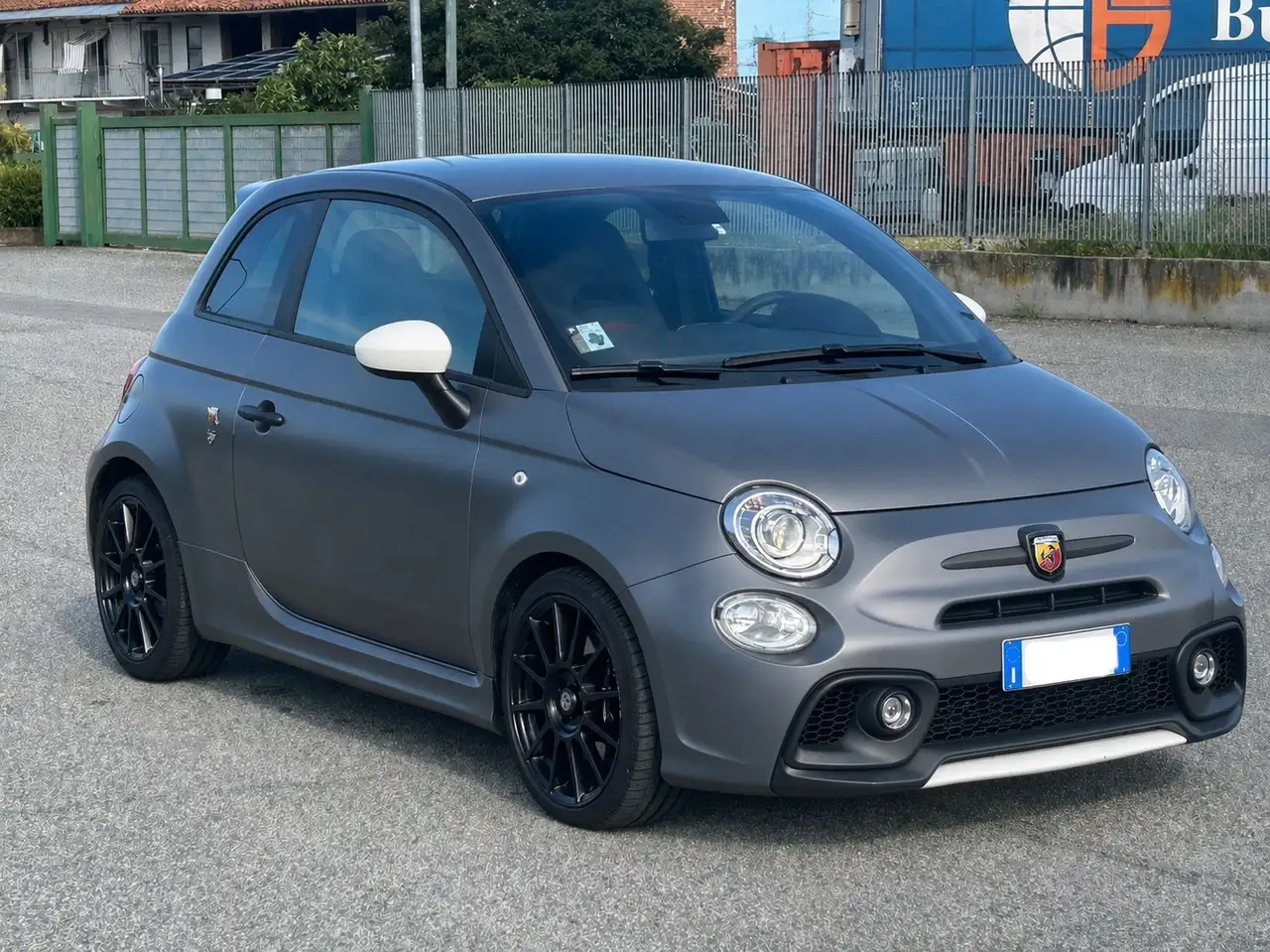 Abarth 595 2021