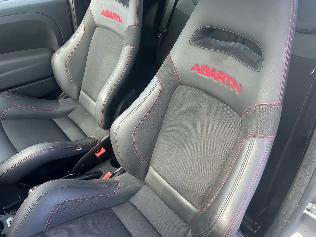 Abarth 595 2021 — фото 11