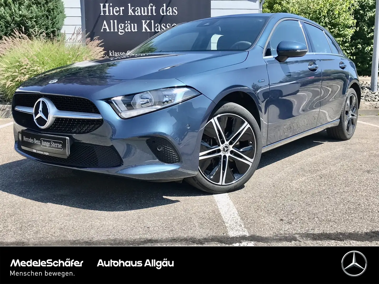 Mercedes-Benz A 250 A 250 e Style 18Zoll Kamera Keyl MBUX DAB Keyless Blau - 1