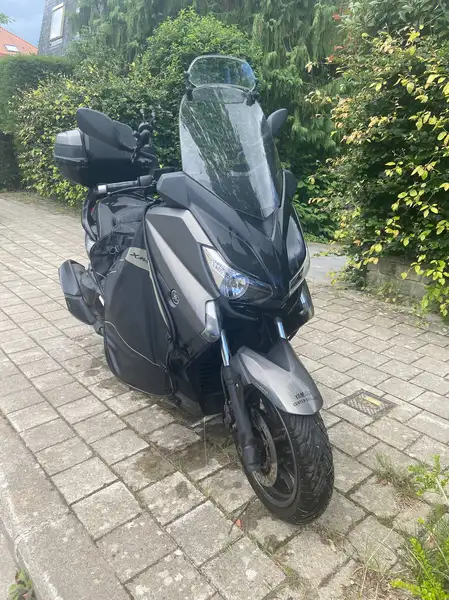 Yamaha XMAX 400 - foto 2