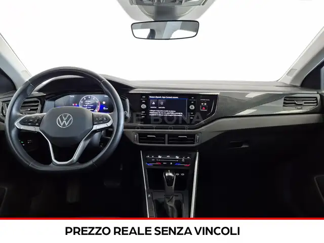 Volkswagen Polo view 4