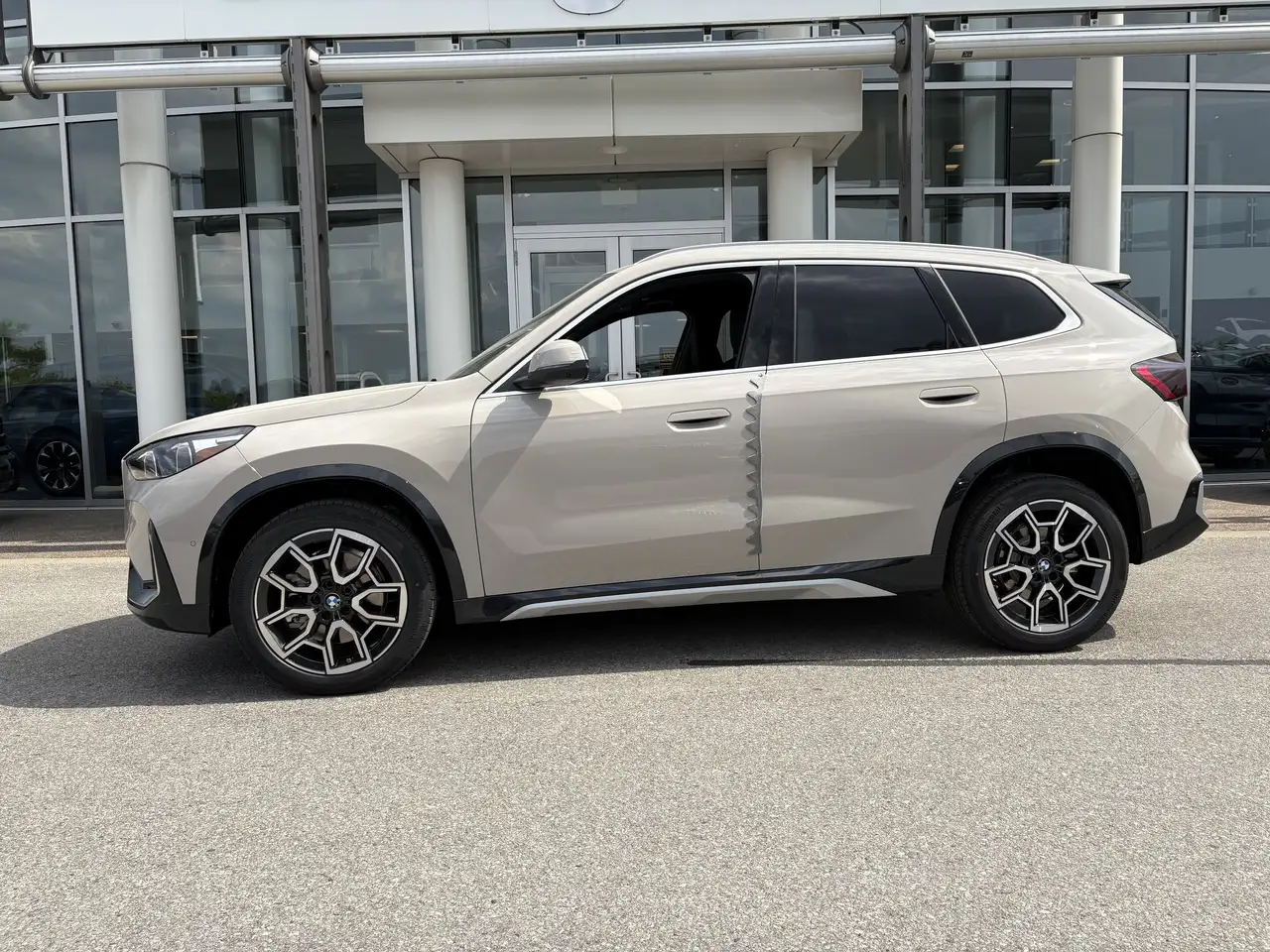 BMW X1 снимка BMW X1