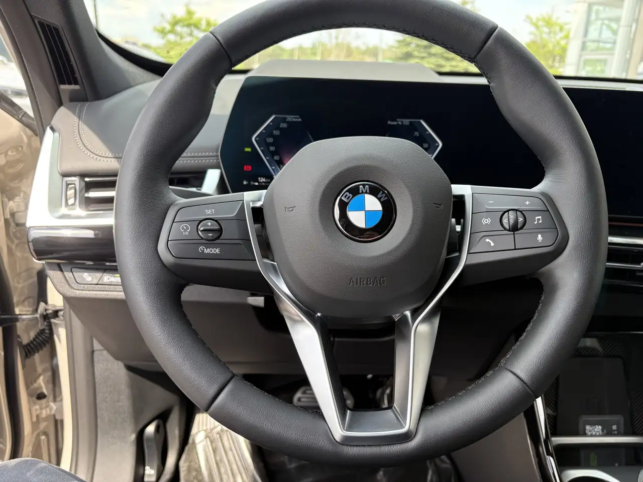 BMW X1 снимка BMW X1