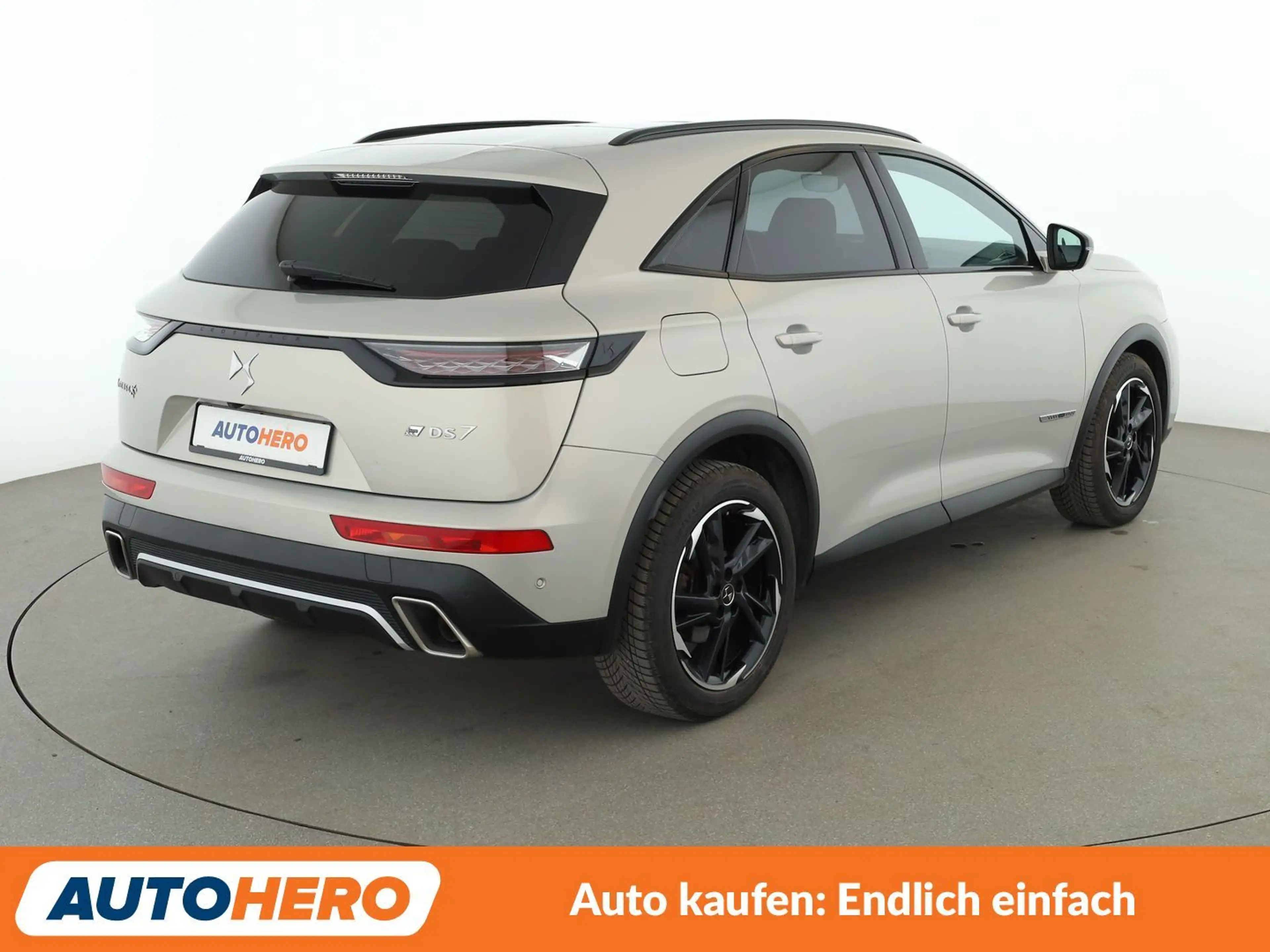 DS Automobiles DS 7 Crossback 1.6 E-Tense Hybrid 4x4 Louvre Aut.*NAVI*CAM* — photo 6