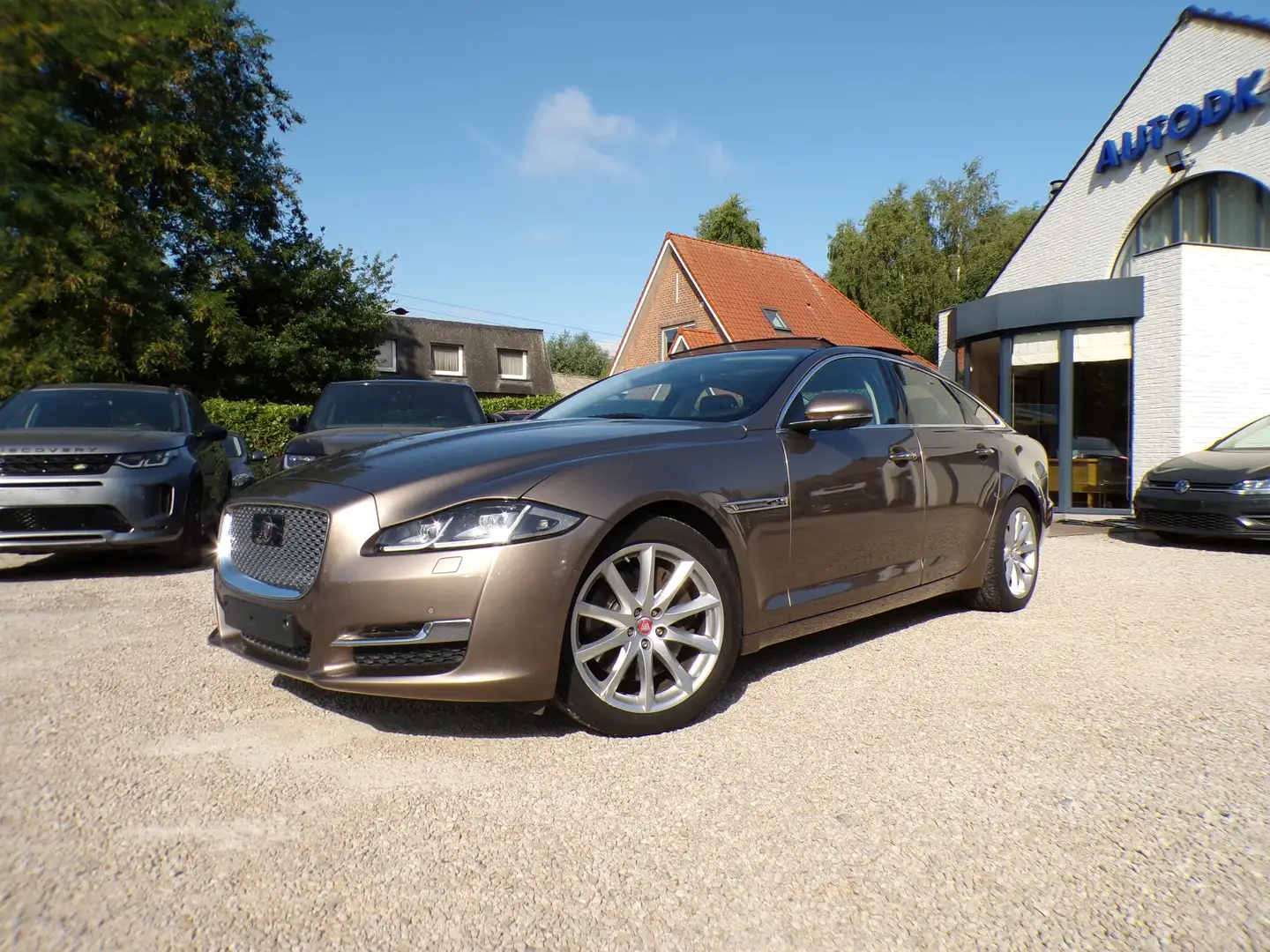 Jaguar XJ 3.0d Euro 6b 130.000km FULL OPTION als NIEUW Brons - 1