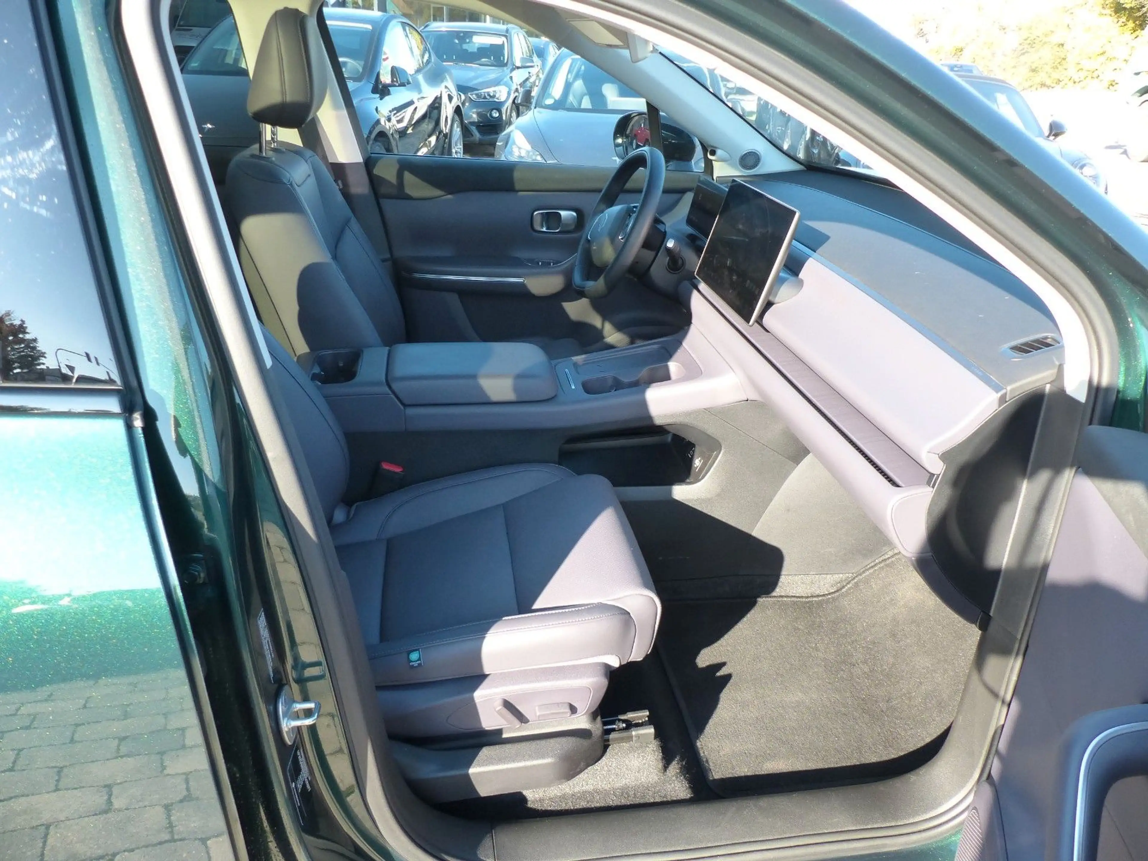 Leapmotor C10 reef 158 kW Hybrid EV Design ufrei — photo 12