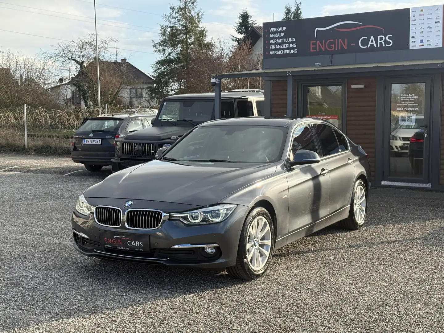 BMW 318 318d Luxury Line HeadUP/360Kamera/Leder/Navi/Memor Grau - 1