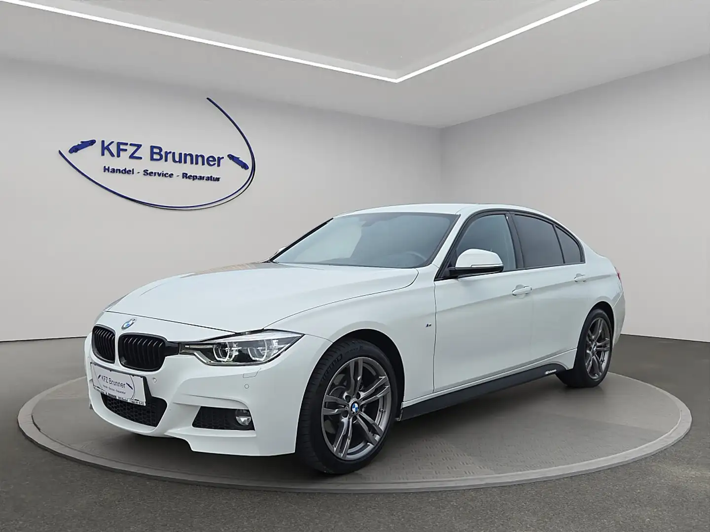 BMW 318 d**xDrive,M Sport,Head-UP,LED** Weiß - 1