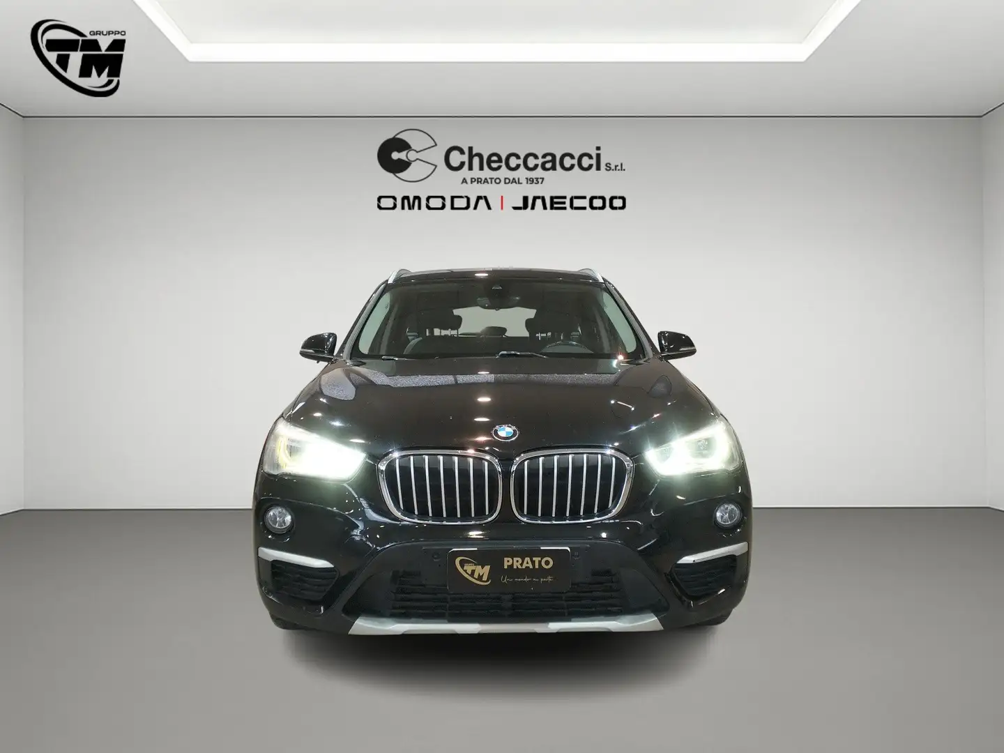 BMW X1 18d SDrive Advantage my18 Zwart - 2