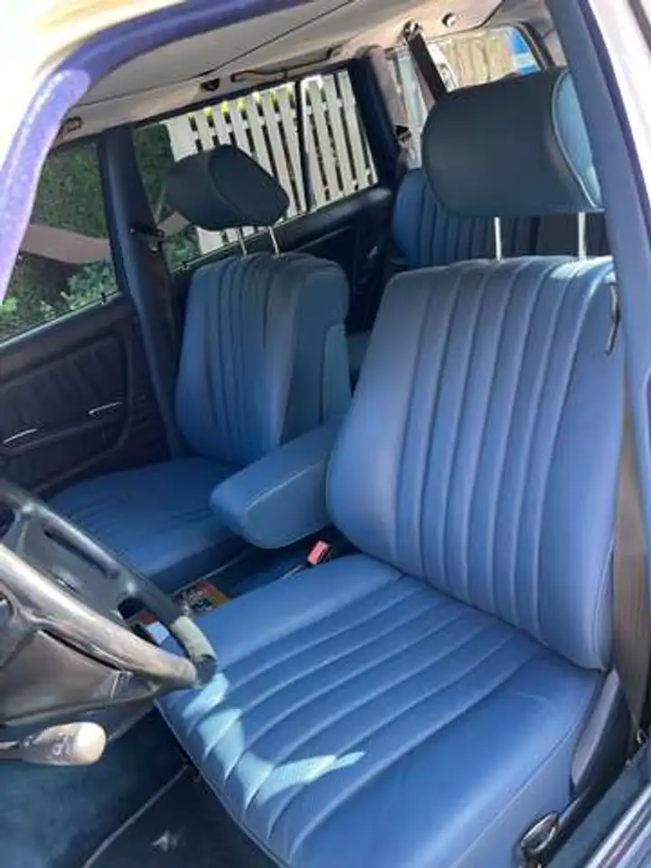 Mercedes-Benz 300 TD Turbo, foto 12