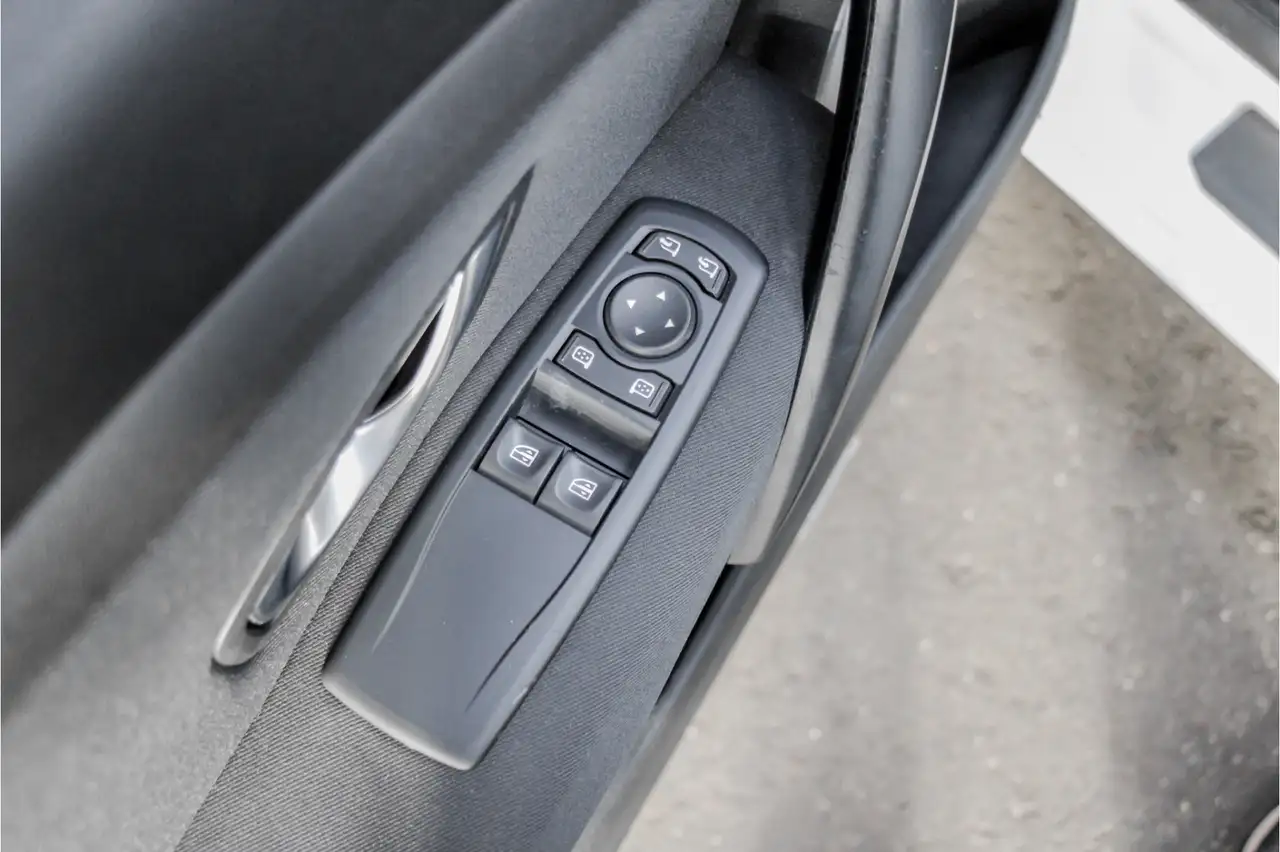 Renault Mégane Coupé RS 2.0 Turbo | 252 ch | BVM | Xénon | Échappement sport | Intérieur carbone | Phares adaptatifs