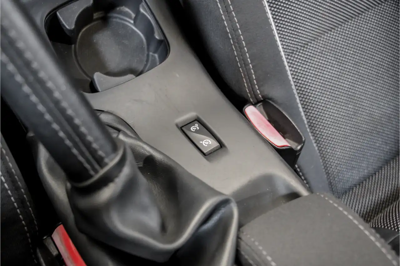 Renault Mégane Coupé RS 2.0 Turbo | 252 ch | BVM | Xénon | Échappement sport | Intérieur carbone | Phares adaptatifs