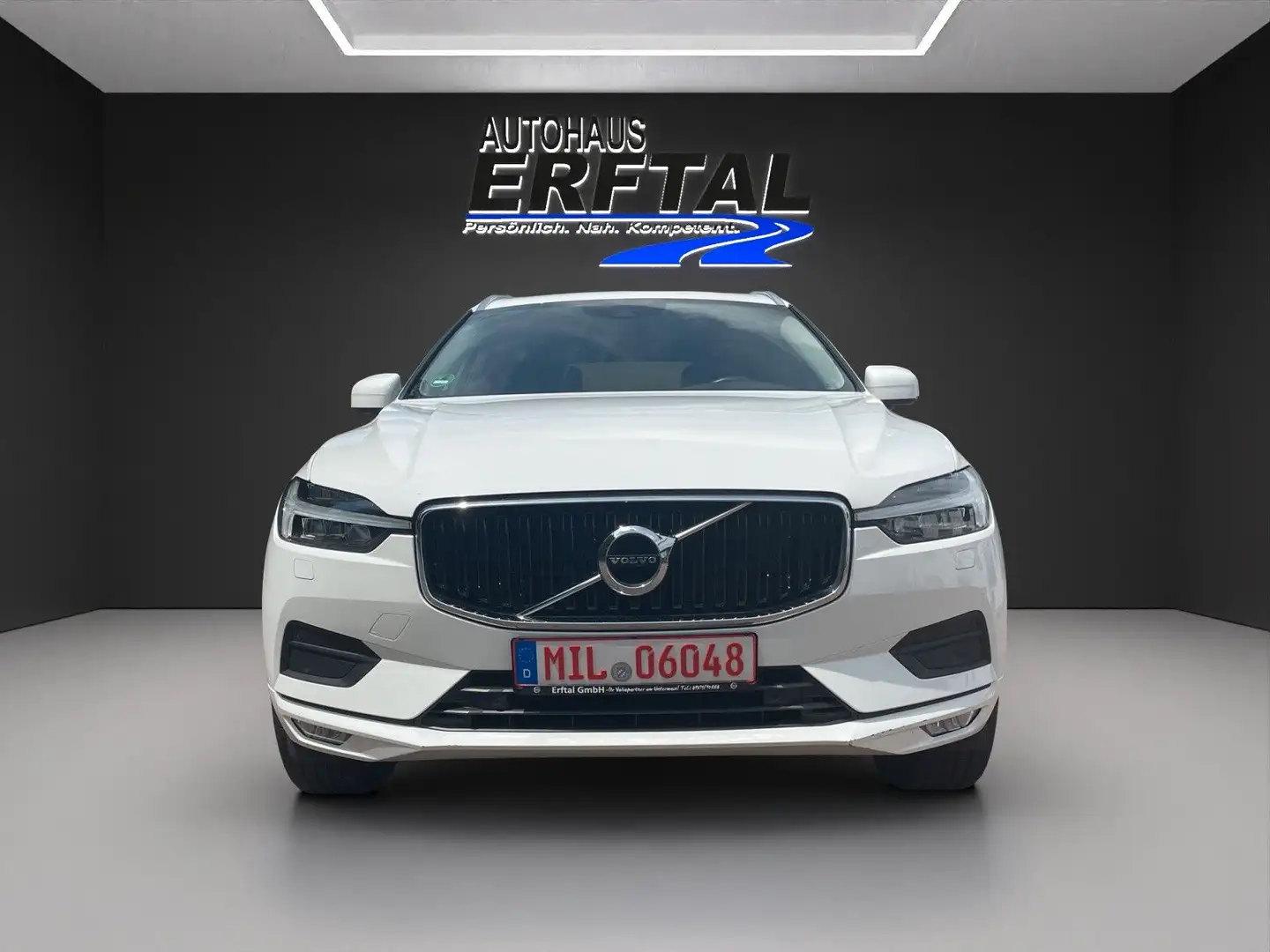 Volvo XC60 Momentum Pro 2WD Wit - 2