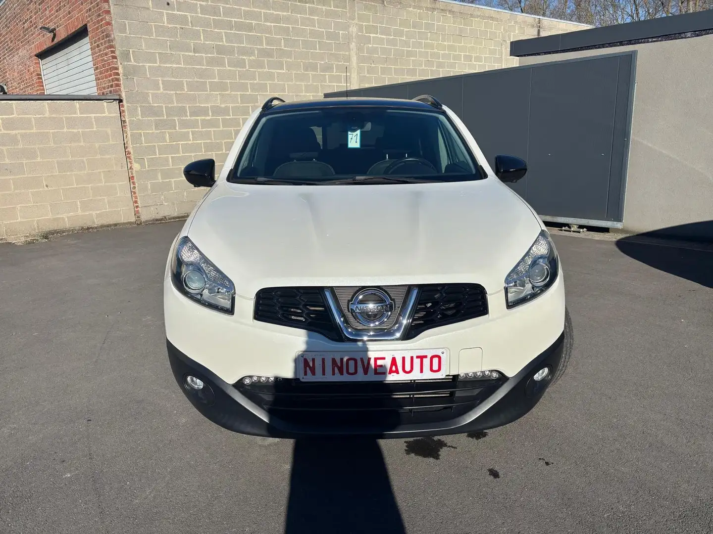 Nissan Qashqai 1.6 dCi Tekna*CAM PANO CRUISE BLUETH  XENON LICHT Wit - 1