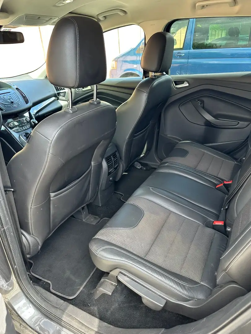 Ford Kuga 1.5 EcoBoost 2x4 Individual - 2