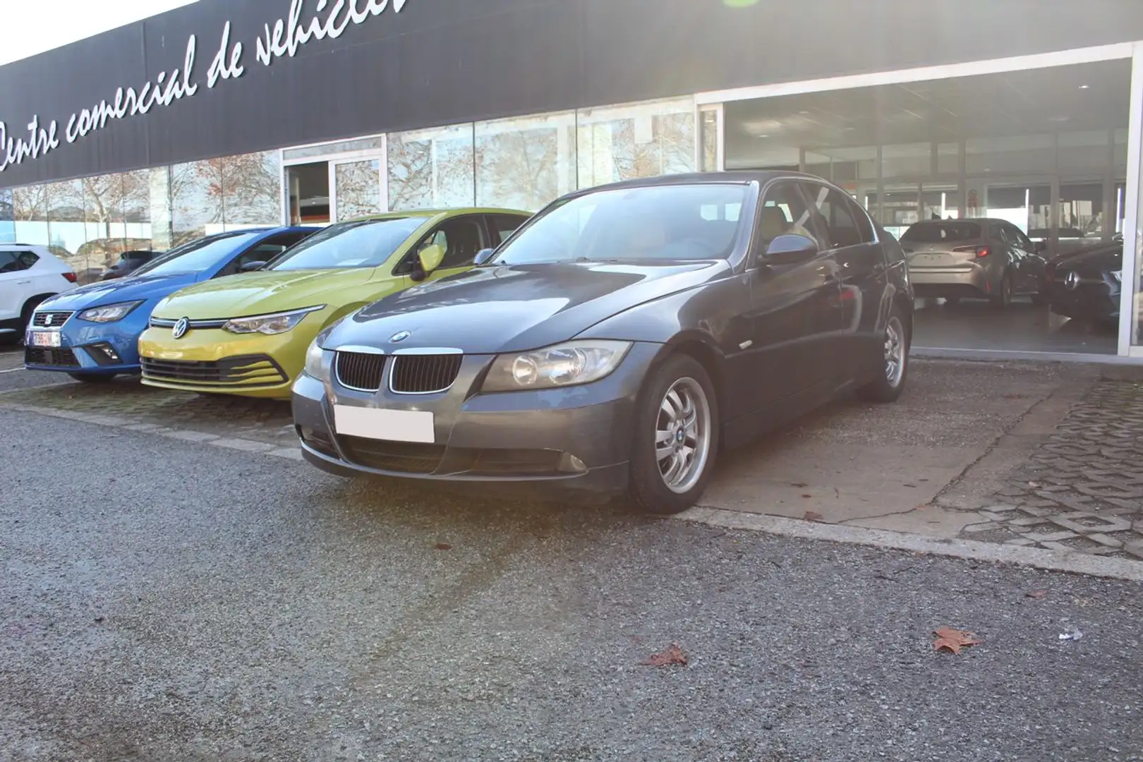 BMW 318 318d Gris - 1