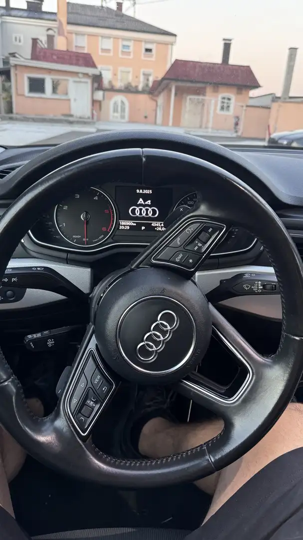 Audi A4 Avant 2,0 TDI Design S-tronic - 2