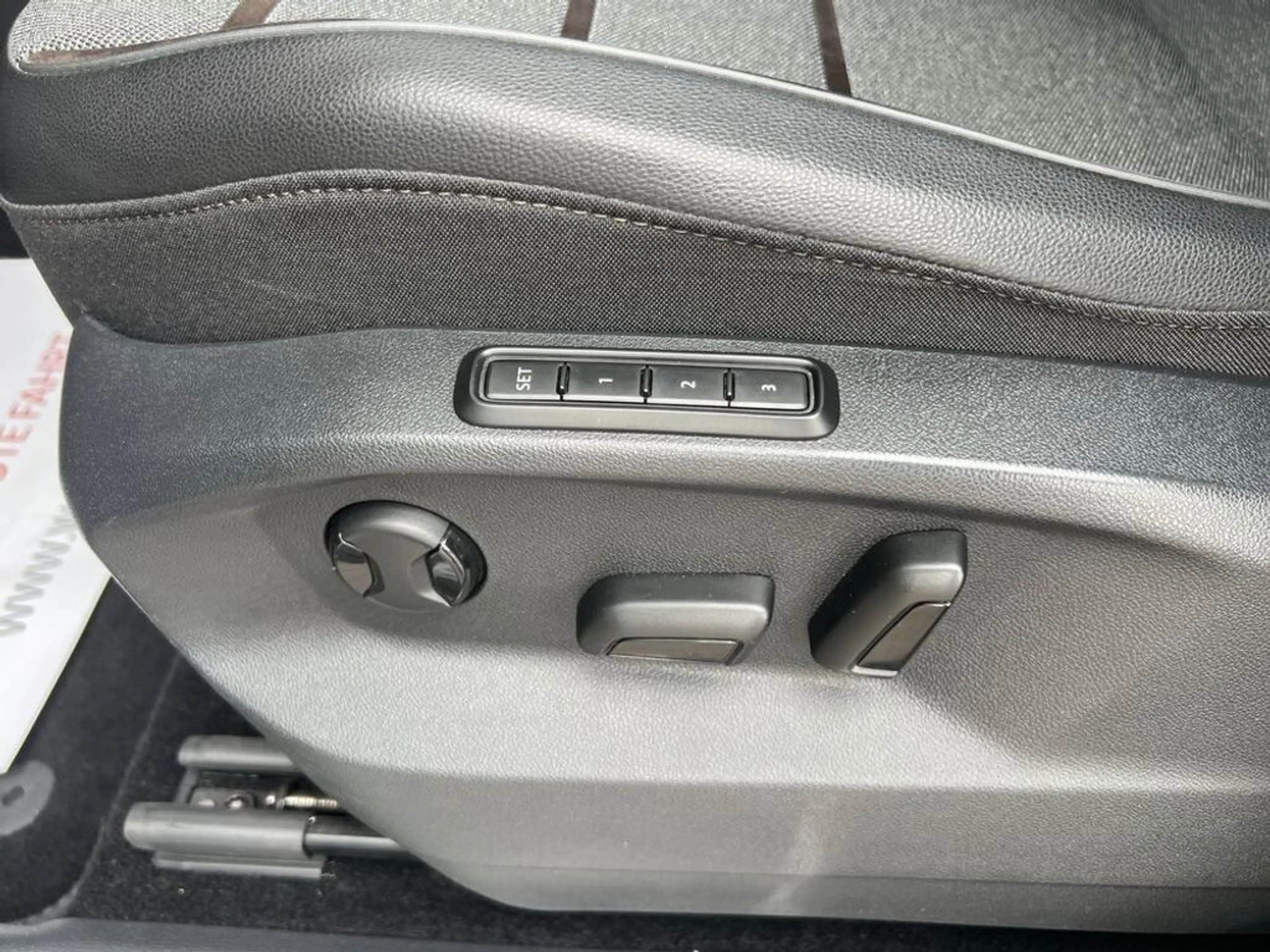 SEAT Tarraco 2,0 TDI Xcellence DSG 4Drive Pano-Standhei — photo 15