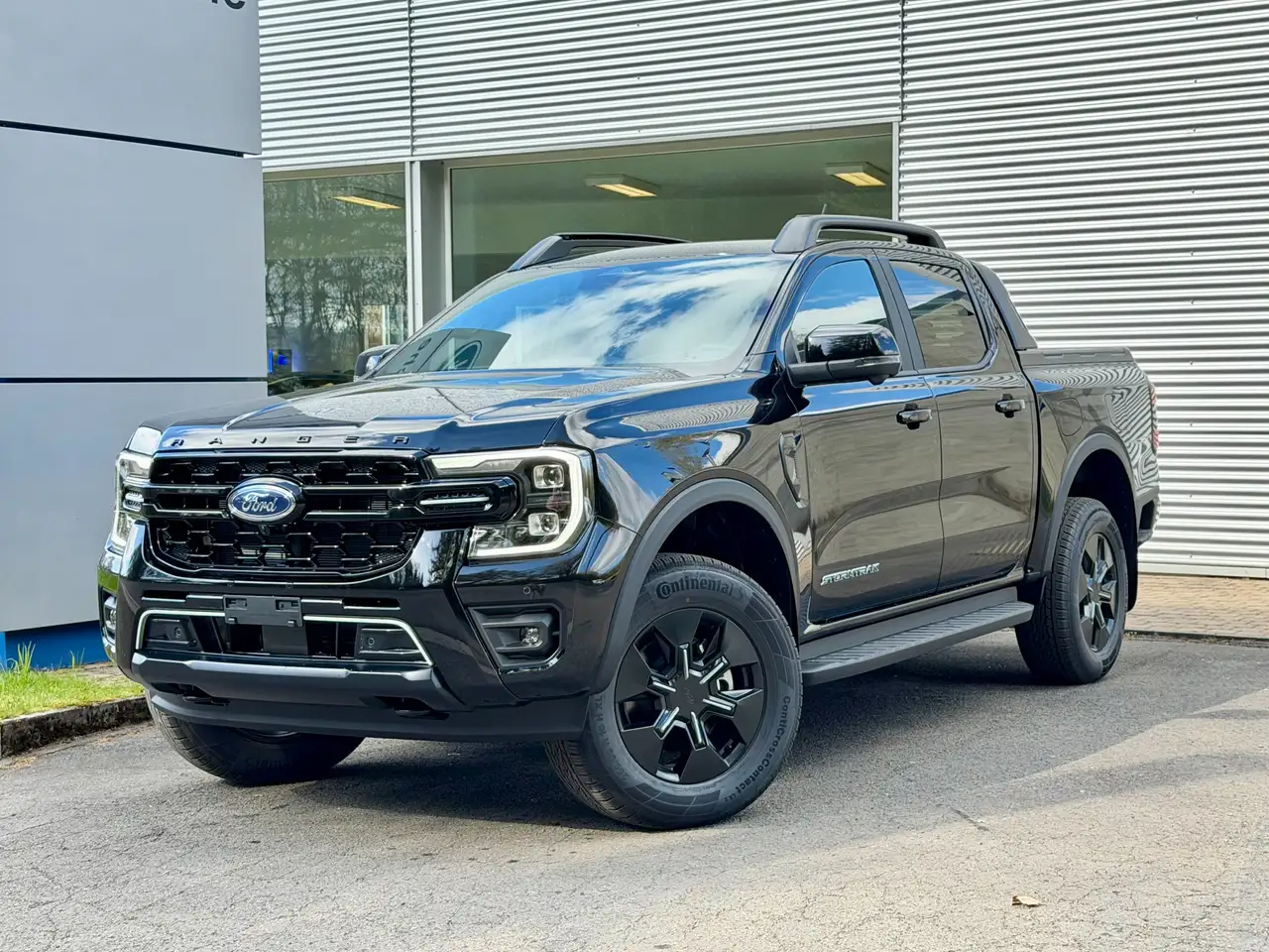 Ford Ranger STORMTRAK - 2.3i PHEV 281CH A10 4WD + Volet élec