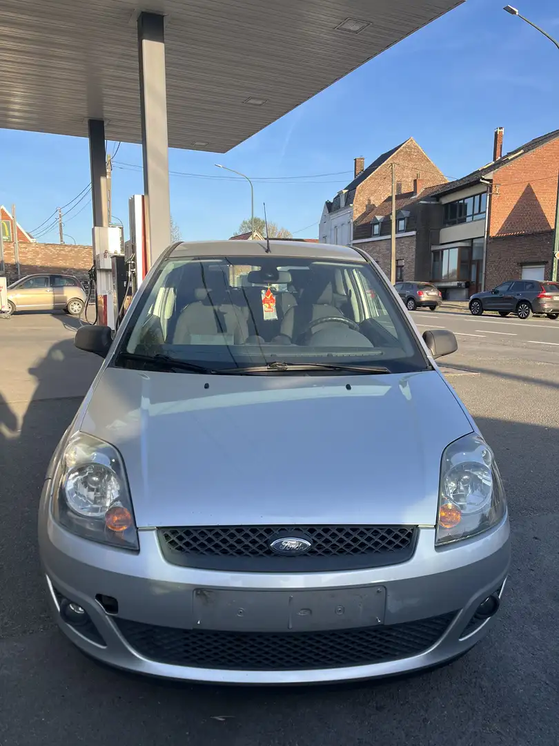 Ford Fiesta 1.3 AFFAIRES - 2