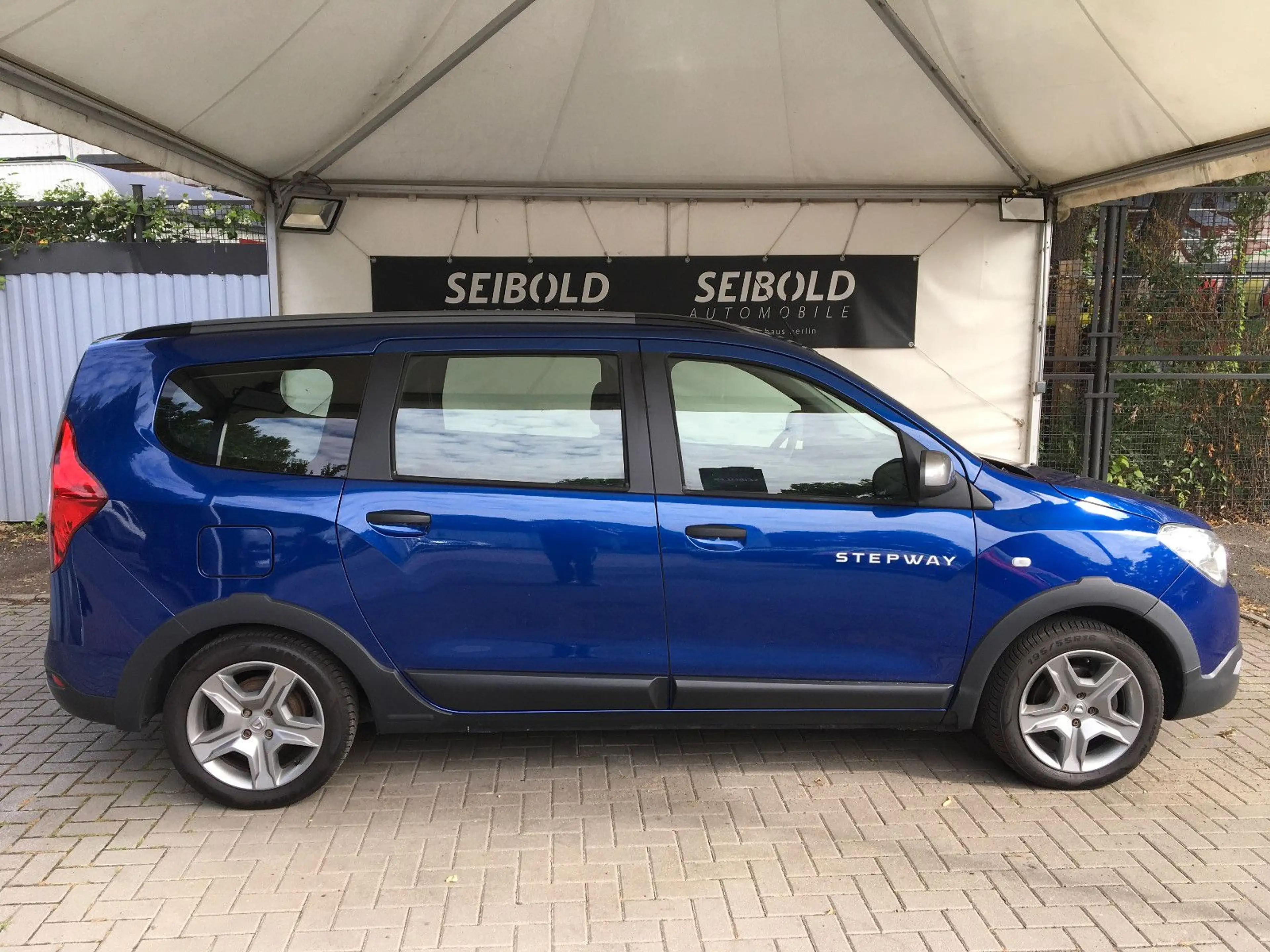 Dacia Lodgy 1.3 TCE Stepway/1.Hd/Klima/Sitzh/Navi/Temp — photo 4