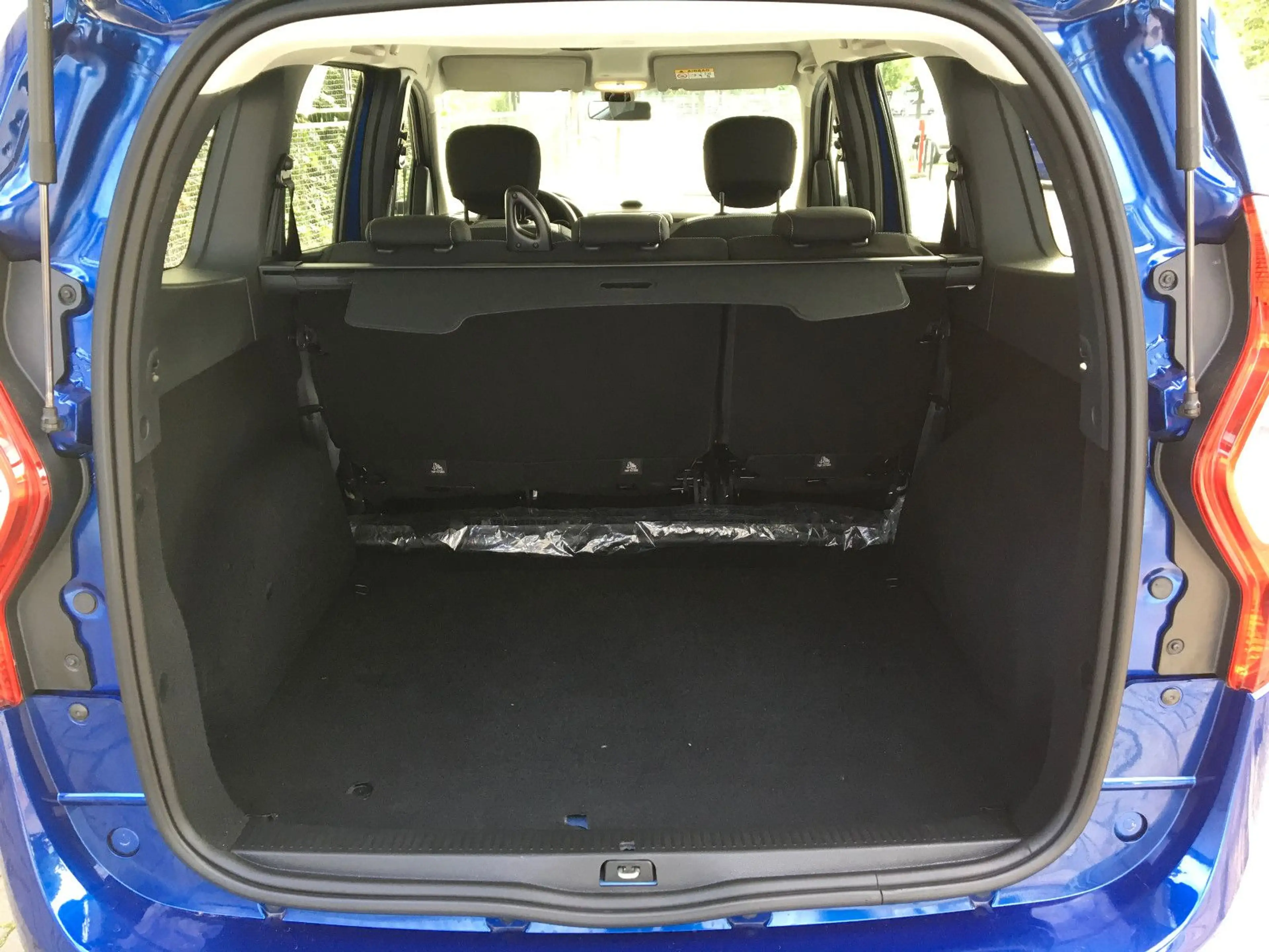 Dacia Lodgy 1.3 TCE Stepway/1.Hd/Klima/Sitzh/Navi/Temp — photo 8