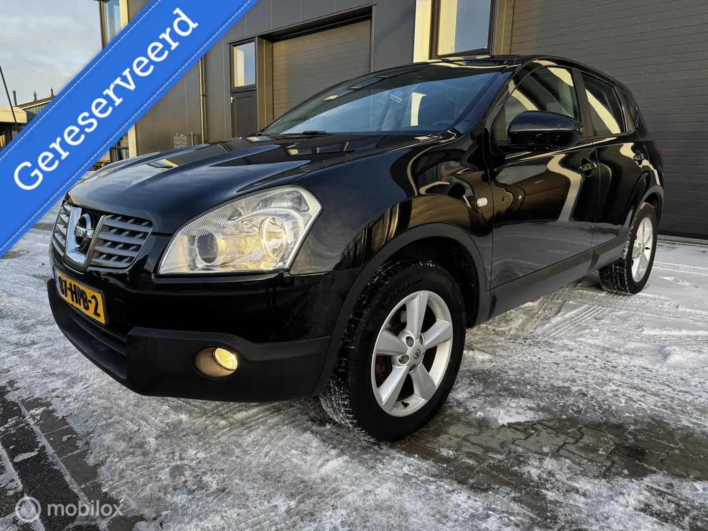 Nissan Qashqai 1.6 Visia Schwarz - 1