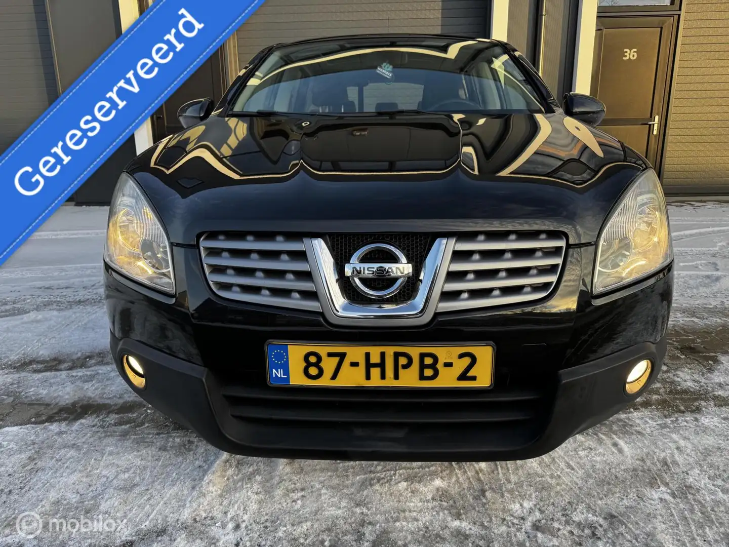 Nissan Qashqai 1.6 Visia Schwarz - 2