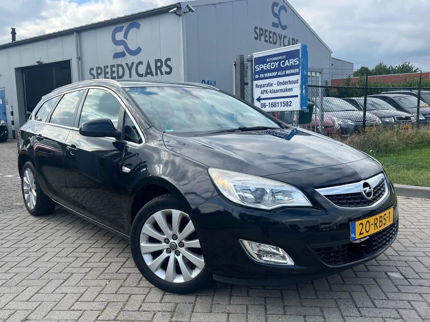 Opel Astra Sports Tourer 1.4 Cosmo 2011 Leer Cruise Navi Negro - 1