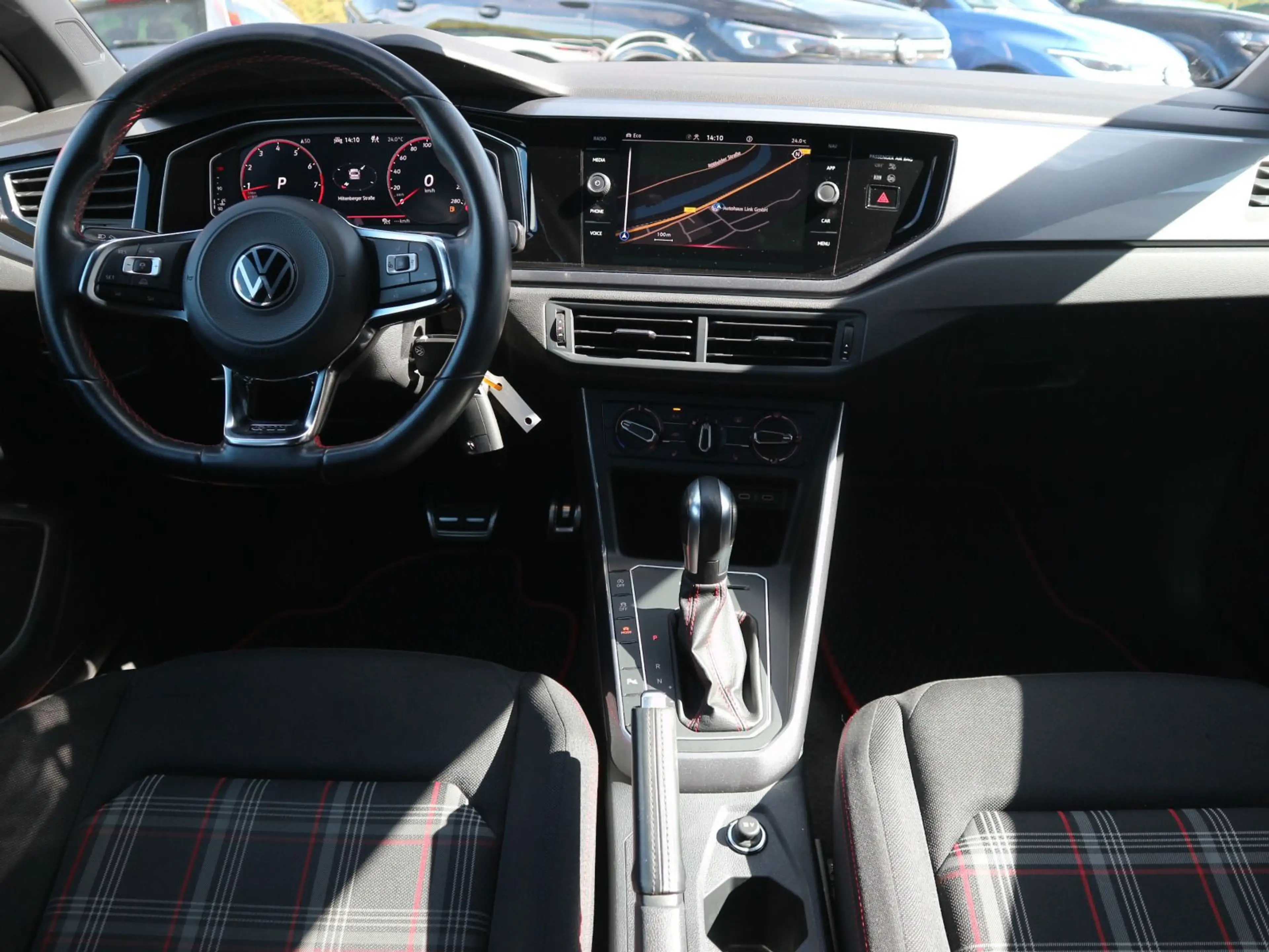 Volkswagen Polo GTI 2.0 TSI DSG LED ACC PDC DAB+ — photo 9