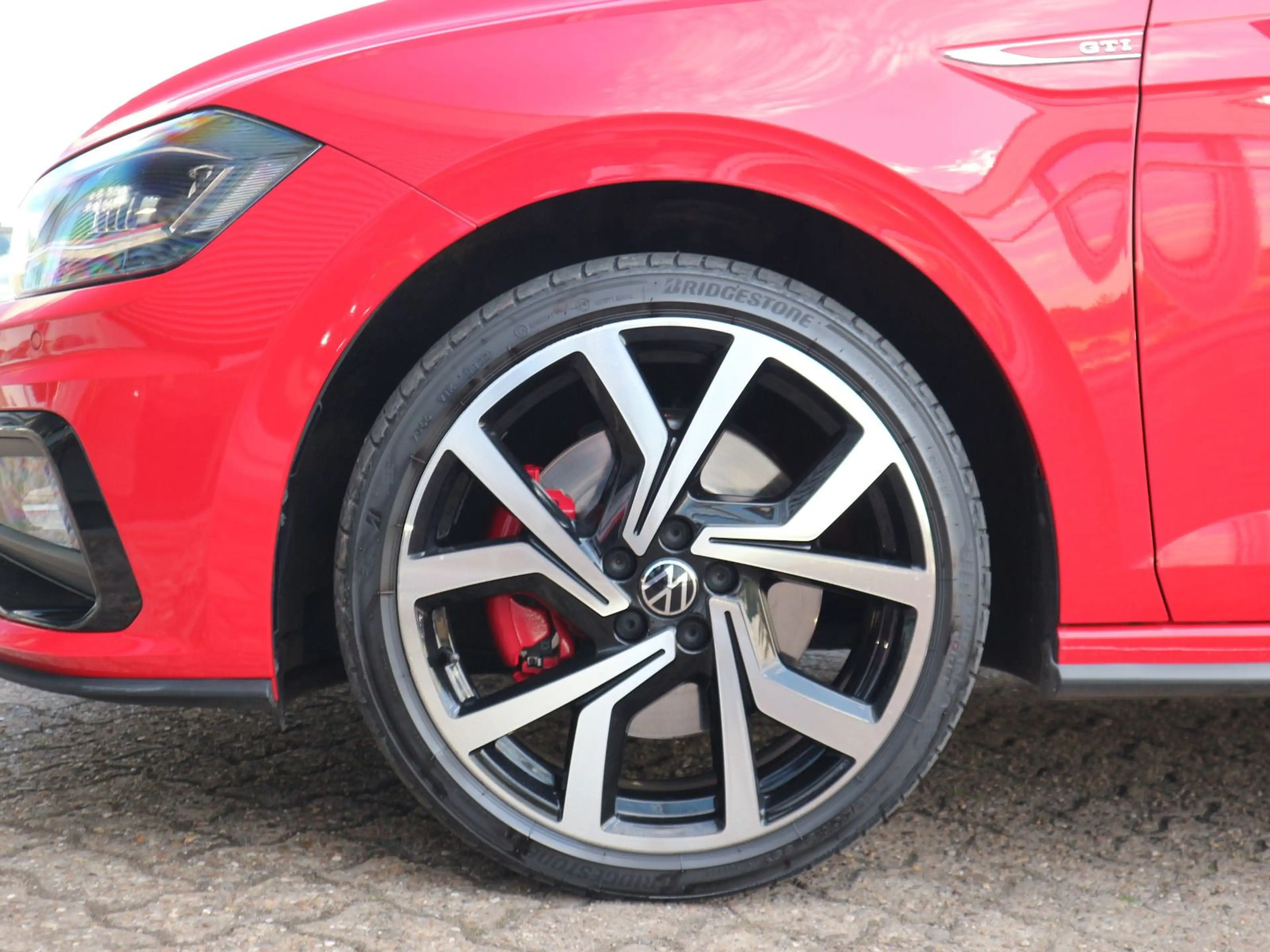 Volkswagen Polo GTI 2.0 TSI DSG LED ACC PDC DAB+ — photo 14