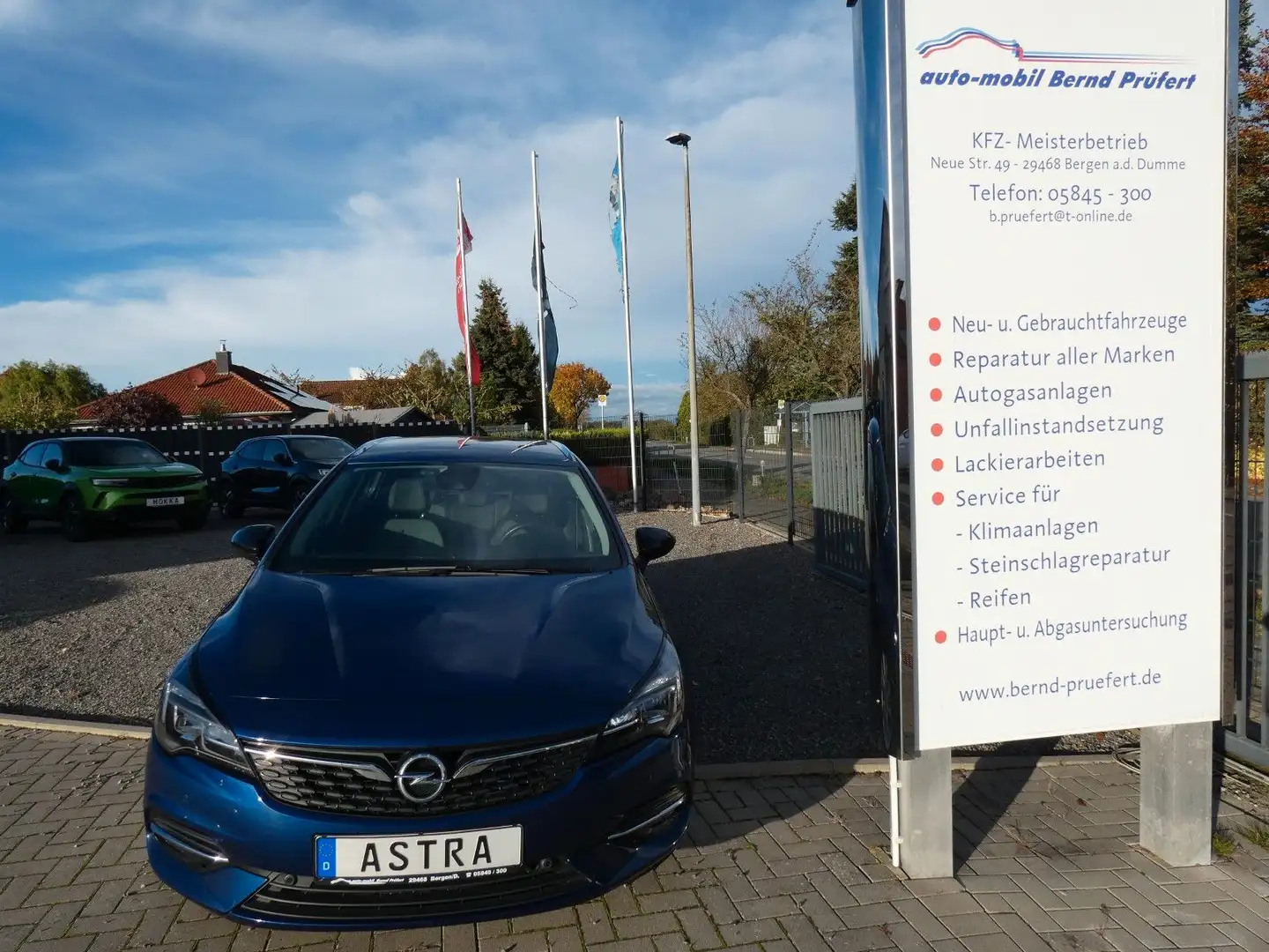 Opel Astra K Sp. Tourer Eleg. Navi, SHZ, PDC, Kamera Blau - 1