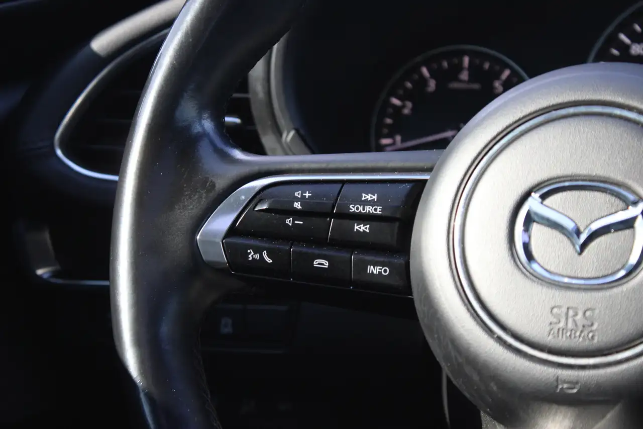 Mazda 3 снимка Mazda 3