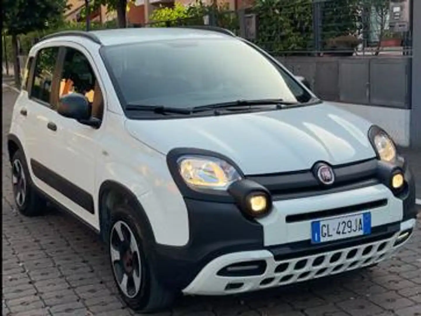 Fiat New Panda 1.0 FireFly Hybrid City Cross CAR PLAY VIVA VOCE Alb - 2