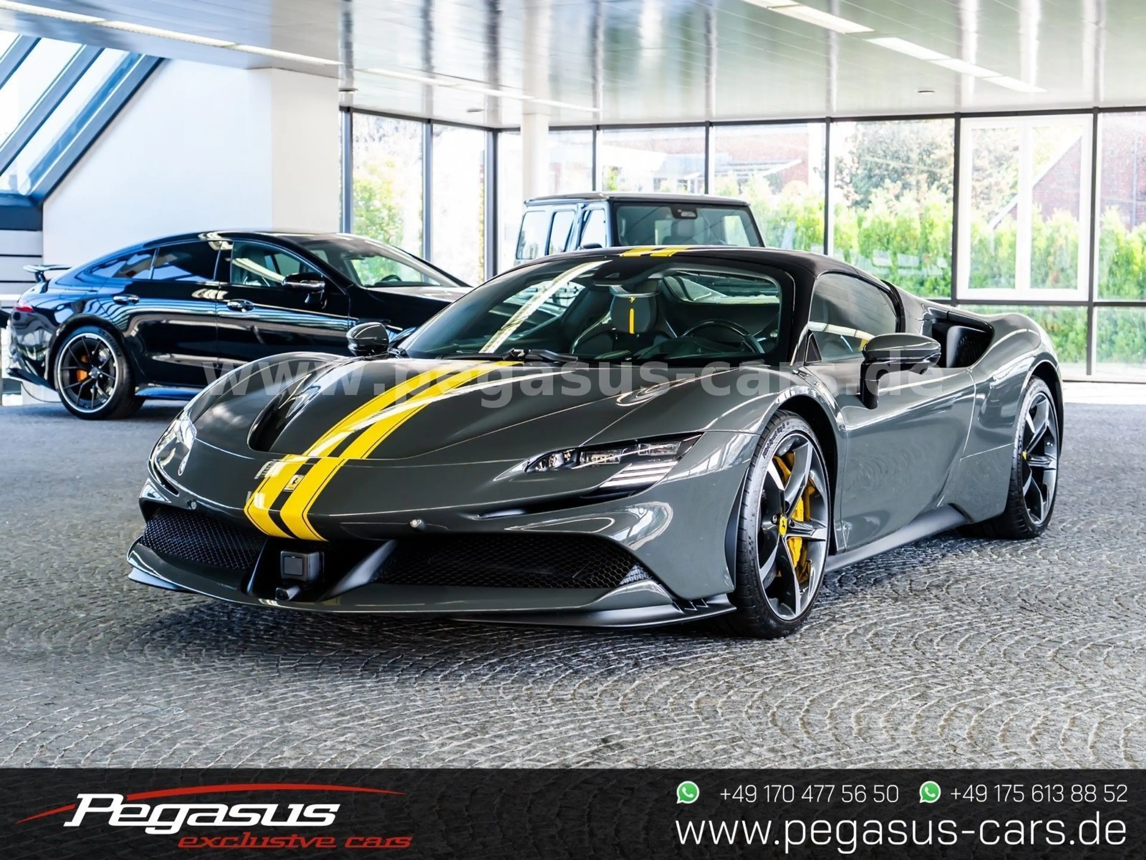 Ferrari SF90 Spider GRIGIO SCURO / RACING SEATS — photo 4