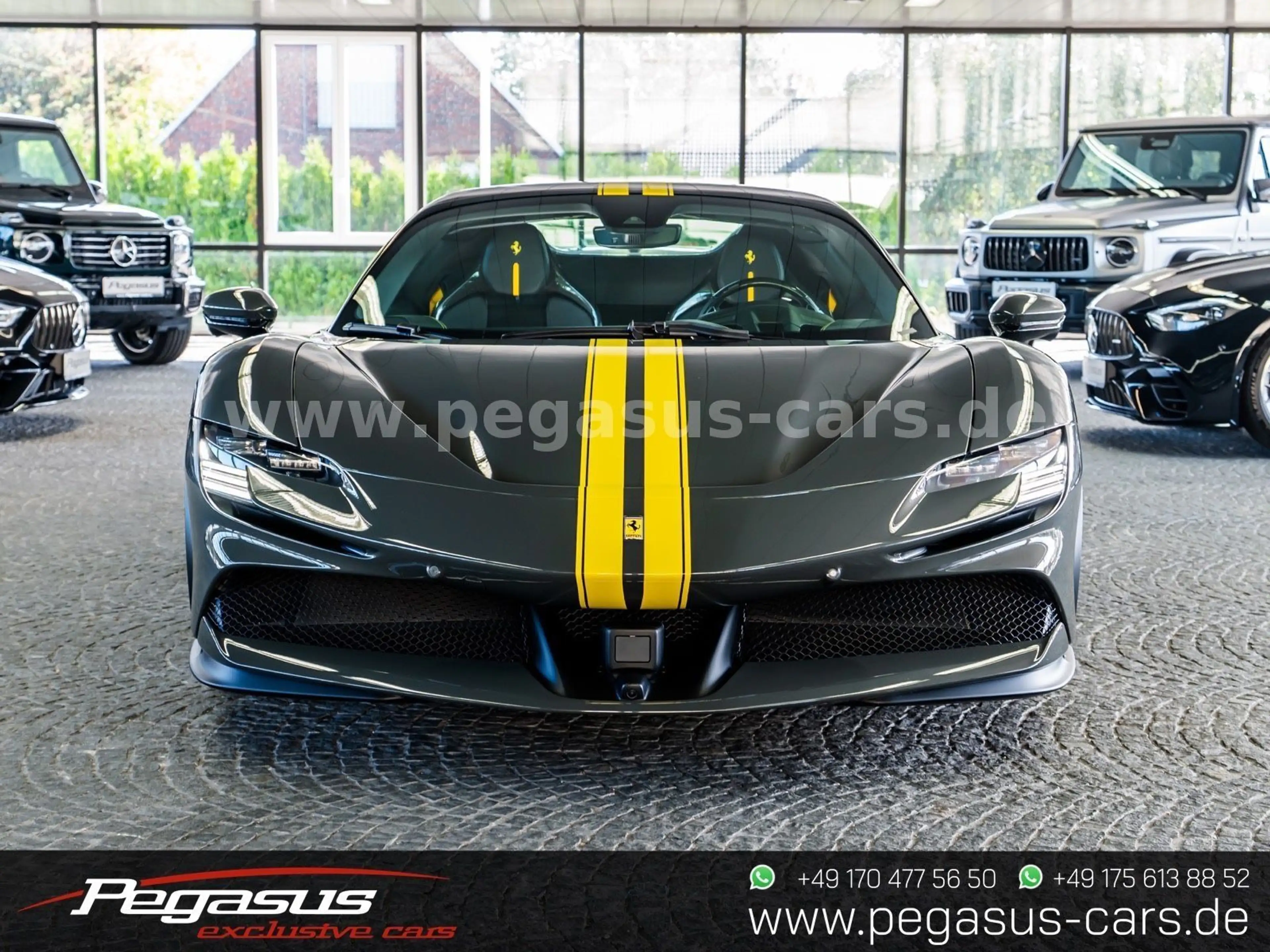 Ferrari SF90 Spider GRIGIO SCURO / RACING SEATS — photo 5