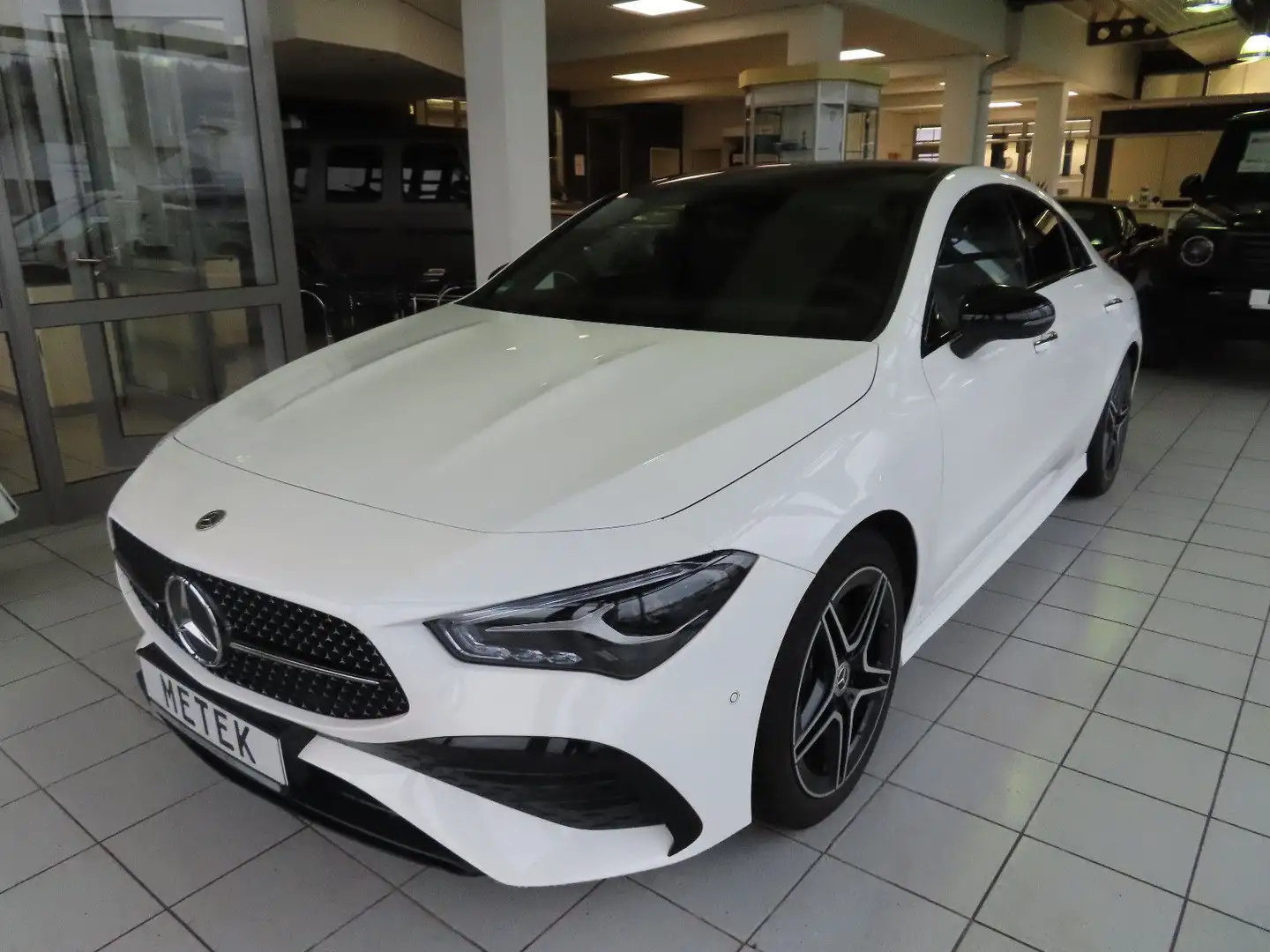 Mercedes-Benz CLA 200 d AMG PANO LED KAMERA Weiß - 1
