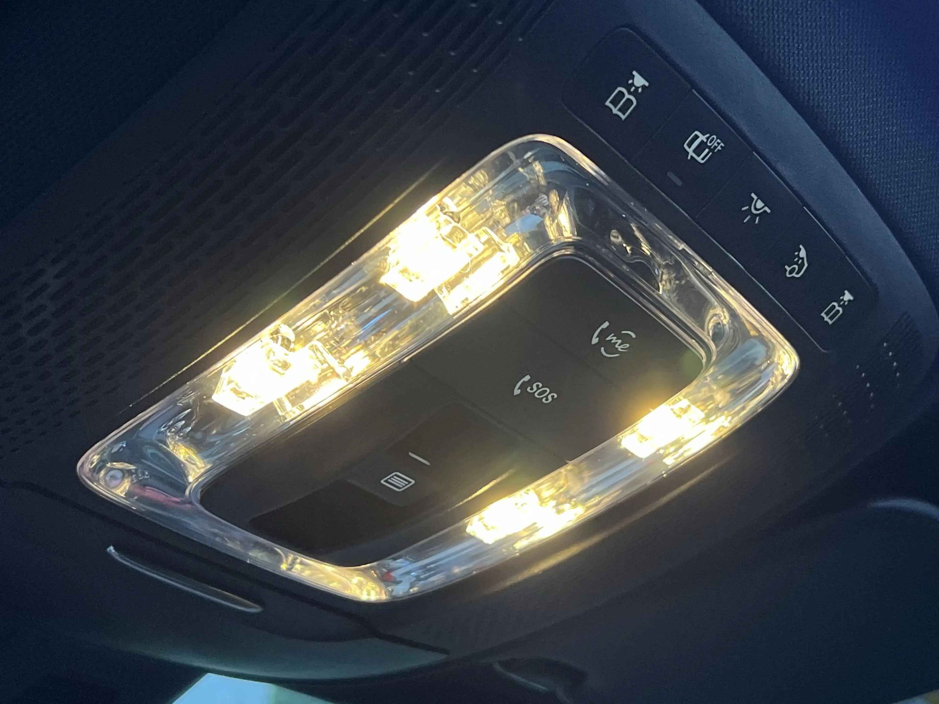 Mercedes-Benz A 250 Premium Plus |PANO|CARPLAY|CLIMA|AMG-LINE|CLIMA| 5 — photo 19