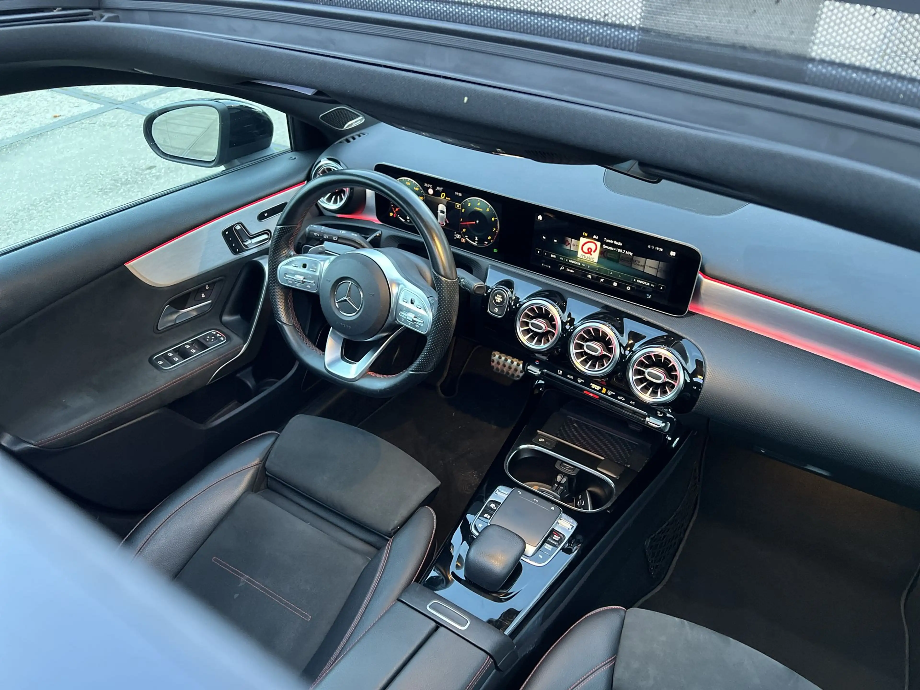 Mercedes-Benz A 250 Premium Plus |PANO|CARPLAY|CLIMA|AMG-LINE|CLIMA| 5 — photo 16