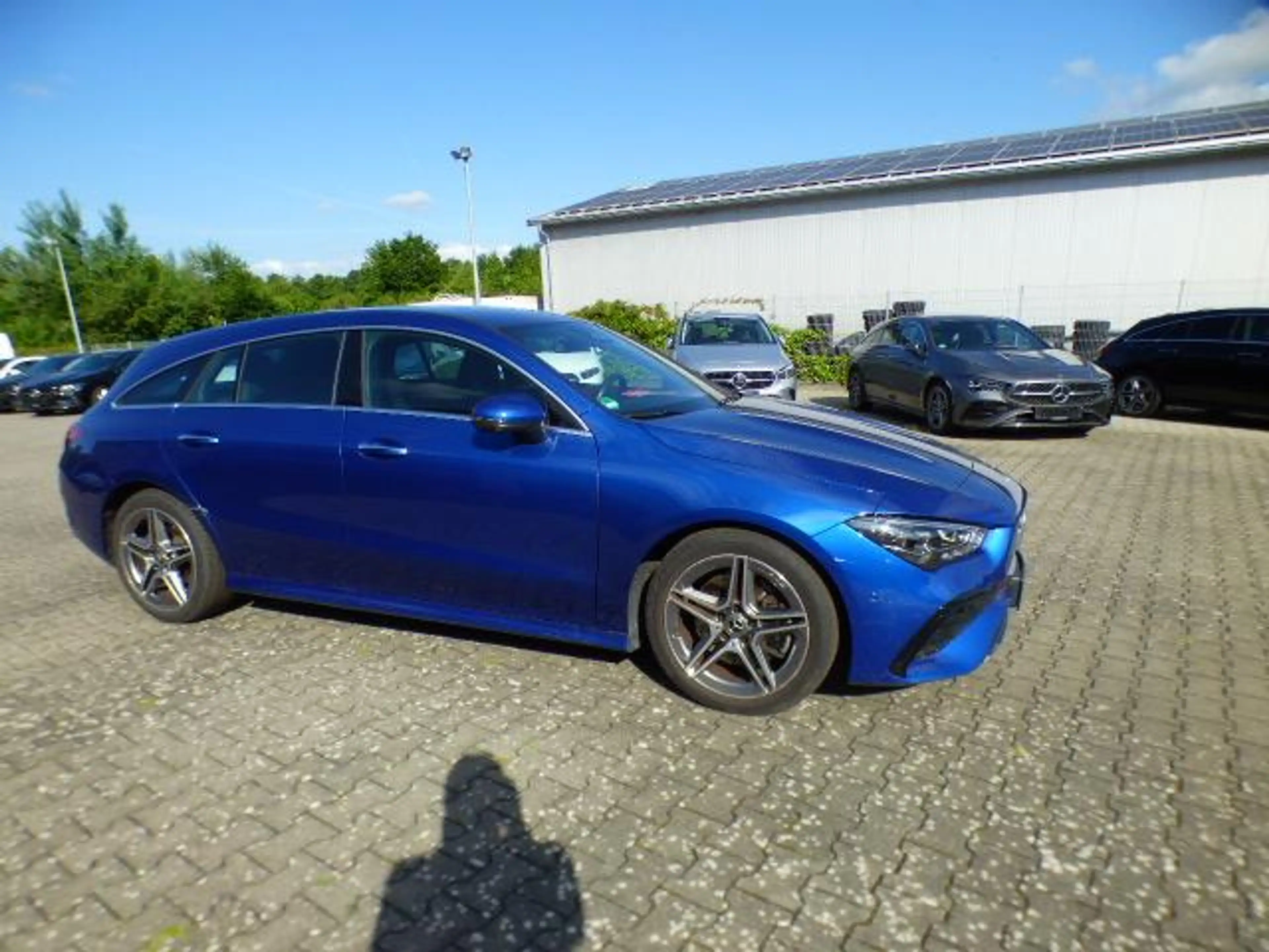 Mercedes-Benz CLA 200 Shooting Brake SB Edition AMG Fahrassistenz-Pak... — photo 4