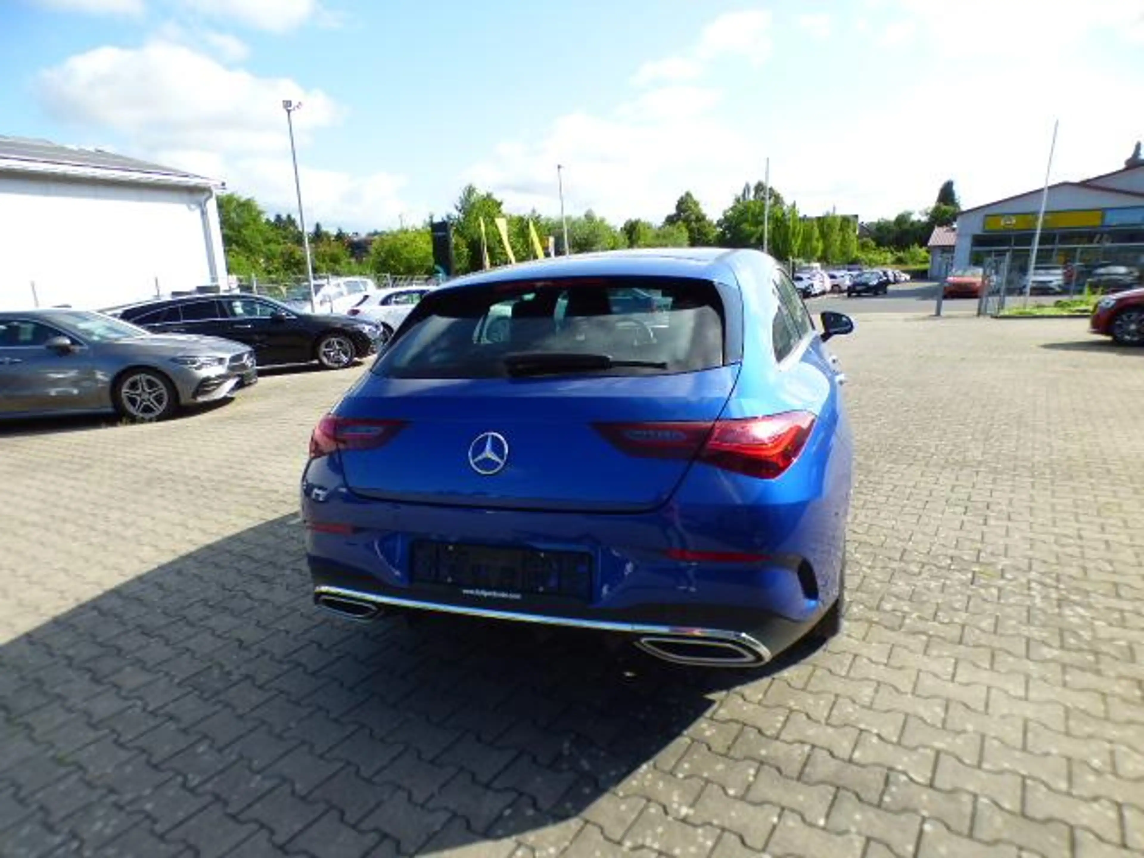 Mercedes-Benz CLA 200 Shooting Brake SB Edition AMG Fahrassistenz-Pak... — photo 9