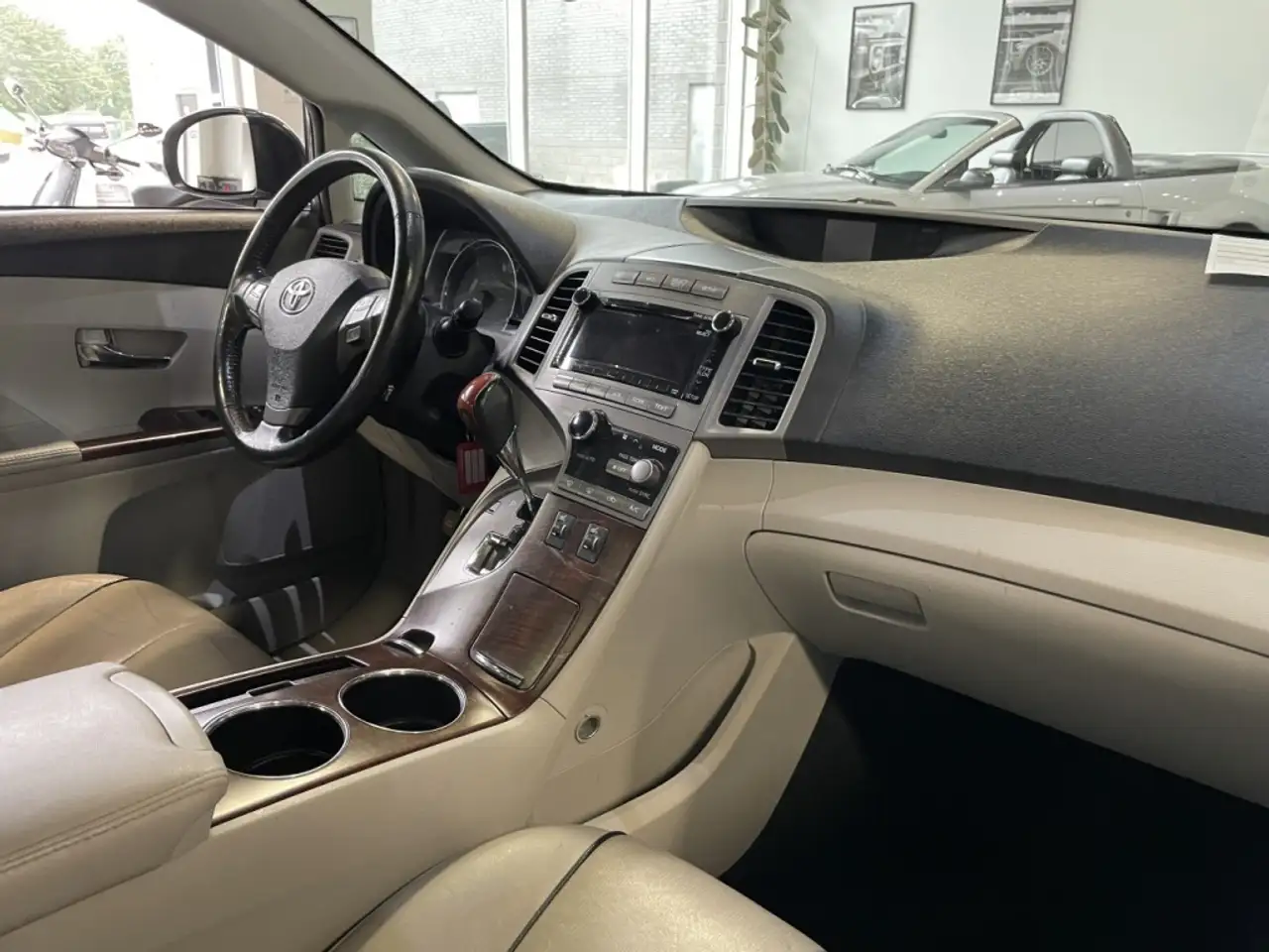 Toyota Venza снимка Toyota Venza