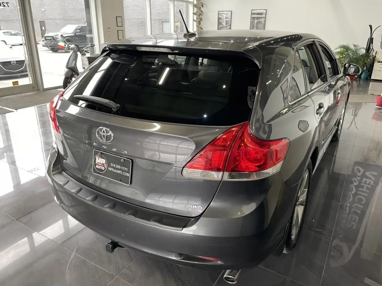 Toyota Venza снимка Toyota Venza