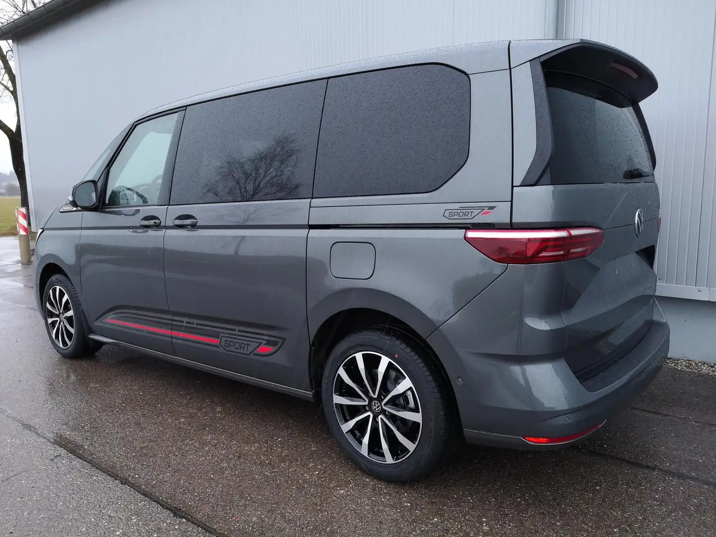 Volkswagen T7 Multivan 2.0 TDI KÜ High Sport Edition 7 Sitzer 110 kW (... Grau - 2