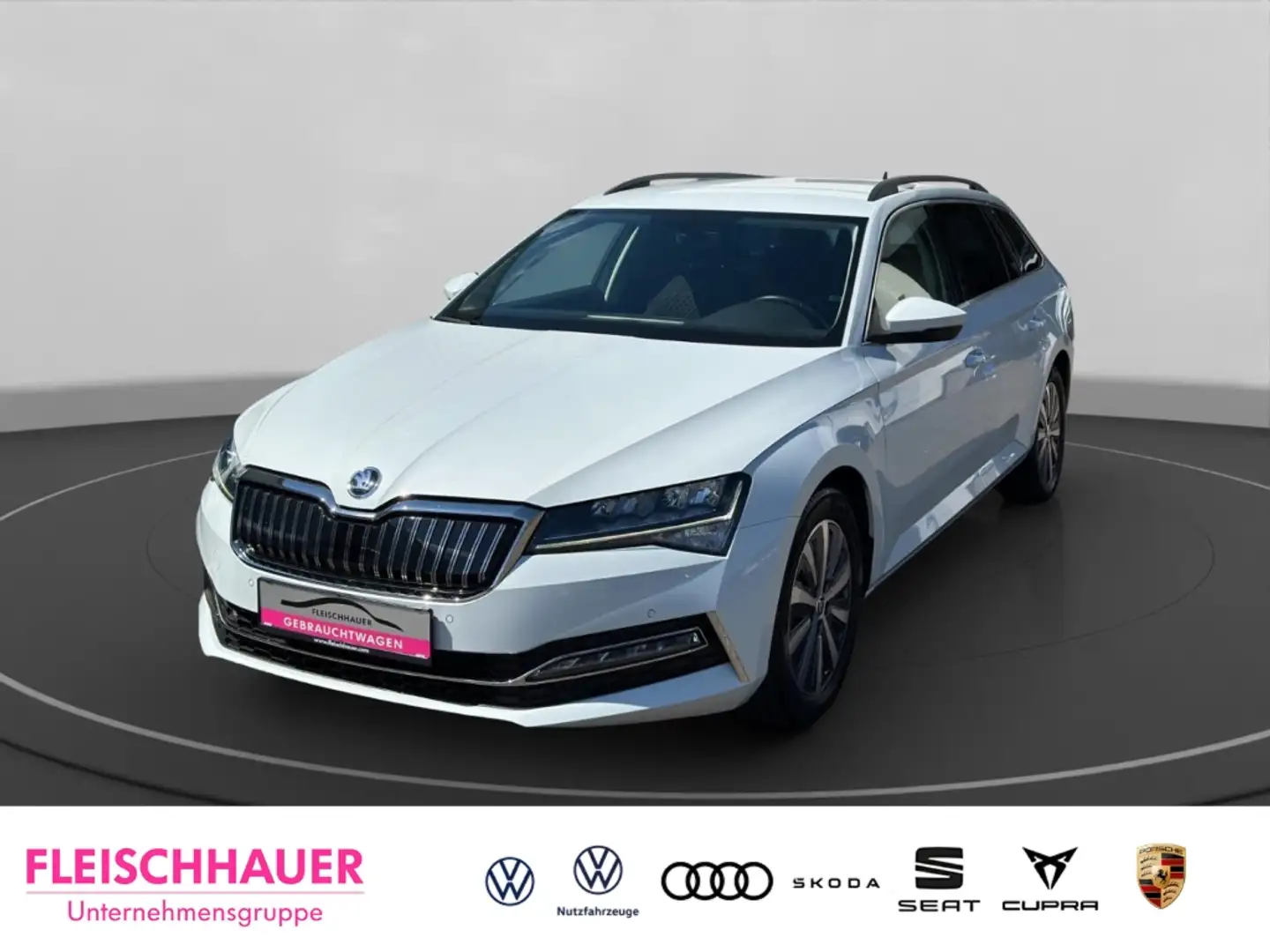 Skoda Superb Combi Ambition iV 1.4 TSI Hybrid AHK+PDC Plus+Navi Weiß - 1