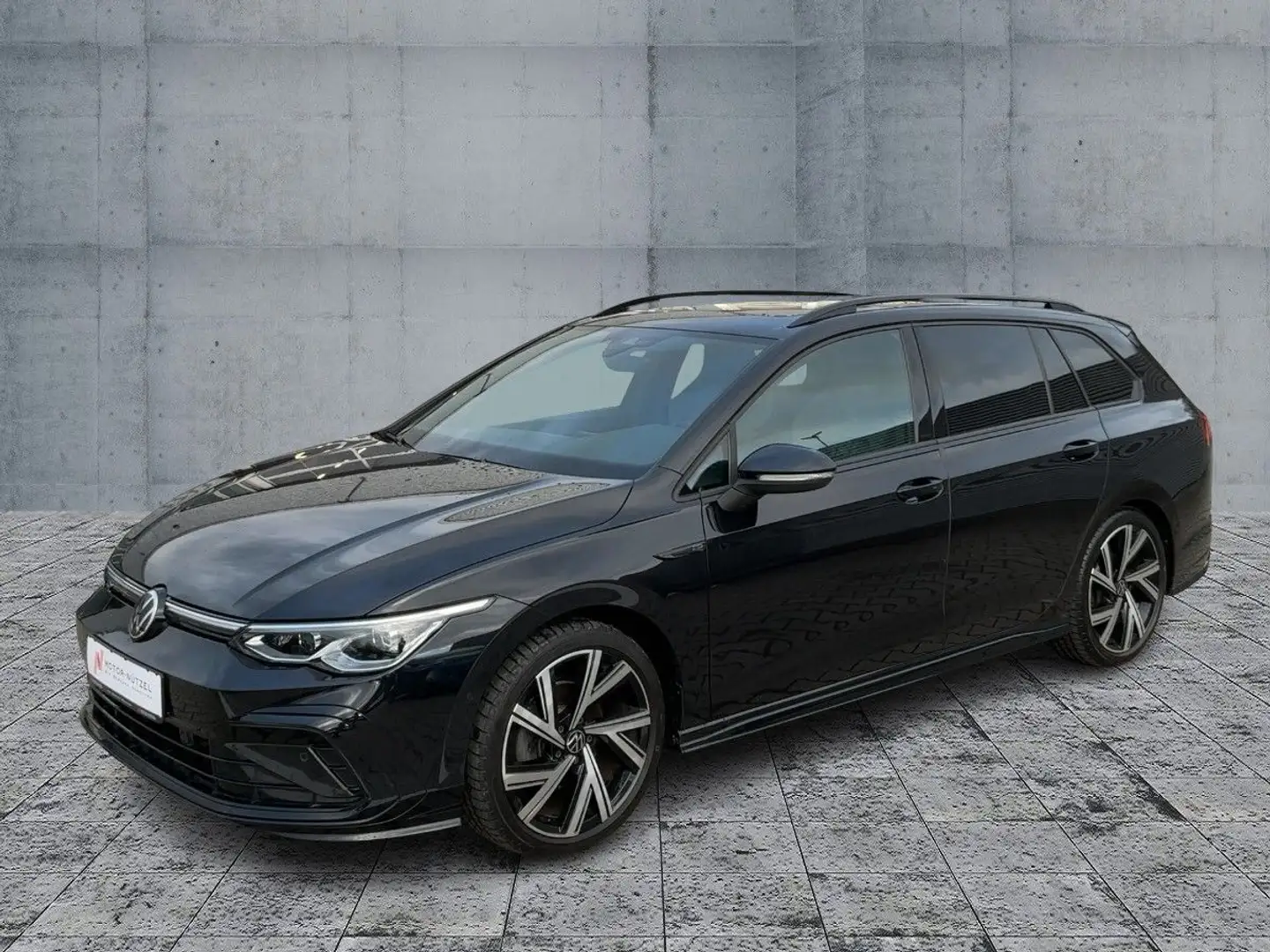 Volkswagen Golf Variant Golf VIII Variant 1.5 TSI R-LINE MATRIX+NAV+PANO Schwarz - 2