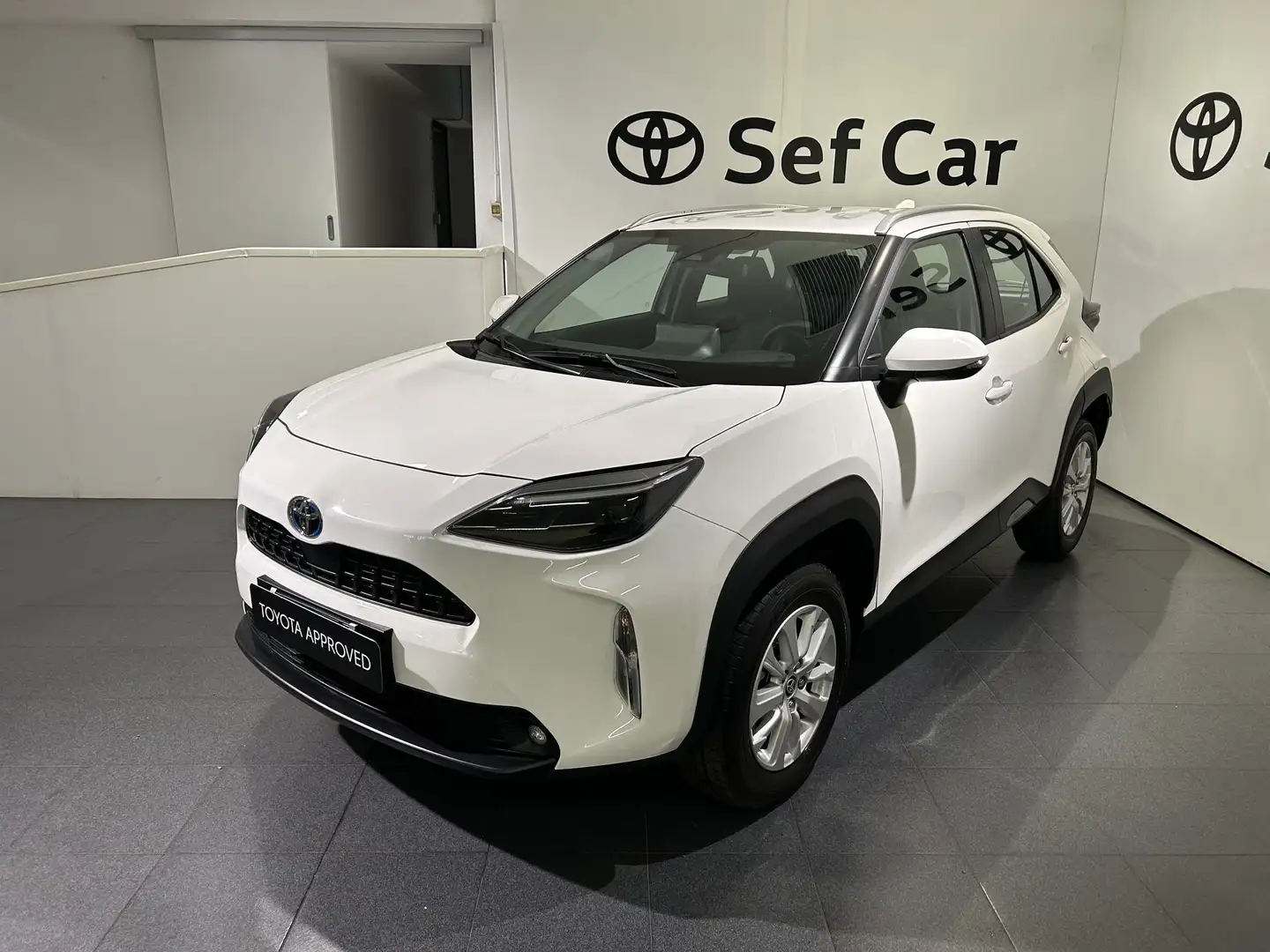Toyota Yaris Cross 1.5 Hybrid 5p. E-CVT Active AREA C FREE Blanc - 1